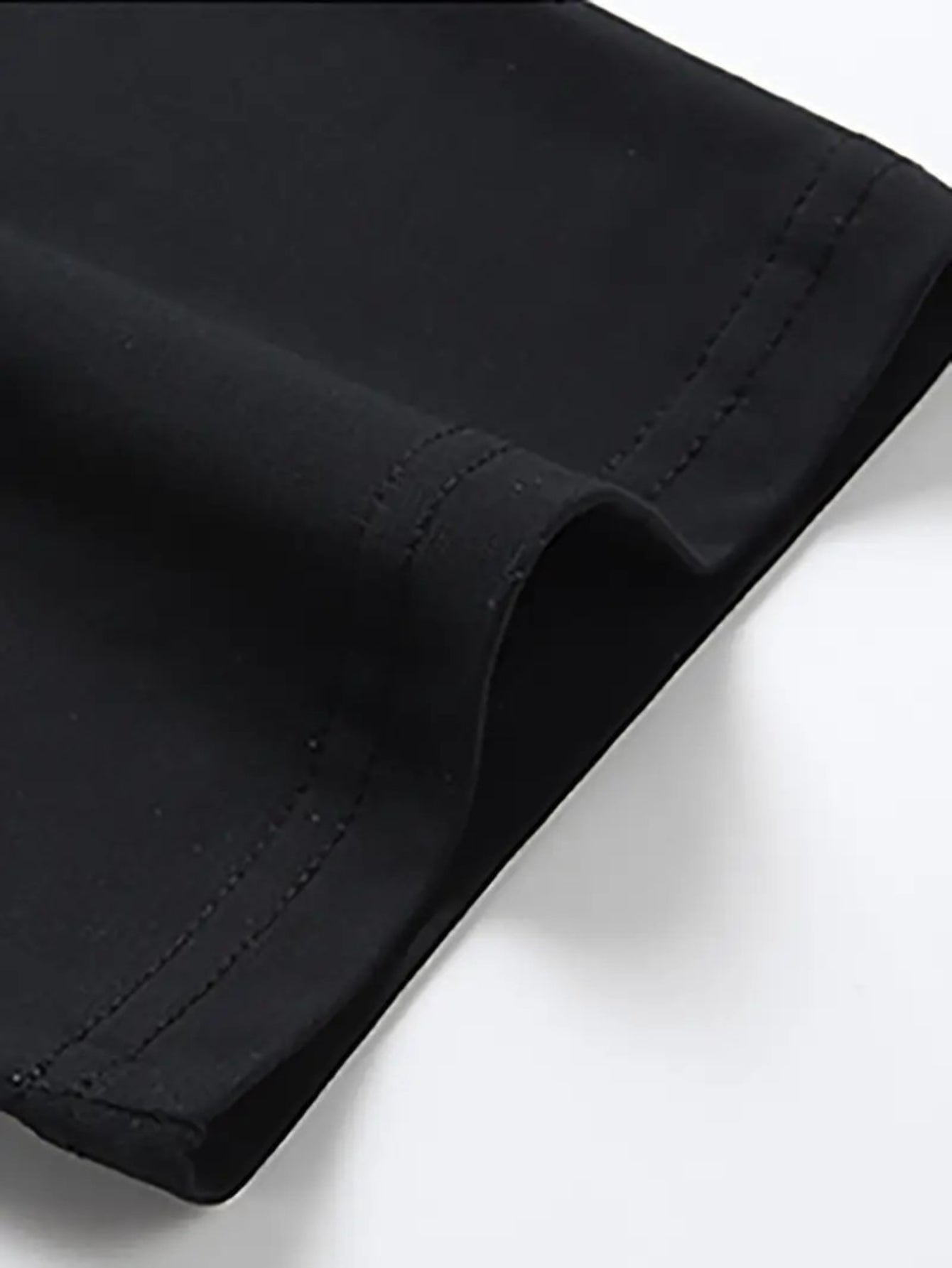 Men'S Round Neck T-Shirt | Loose Fit Black Lightweight Fabric, Suitable for Casual Wear, Summer, Fashionable Casual Style, Smooth Texture, Machine Washable, Crew Neck Top, Perfect for Daily and Party Wear