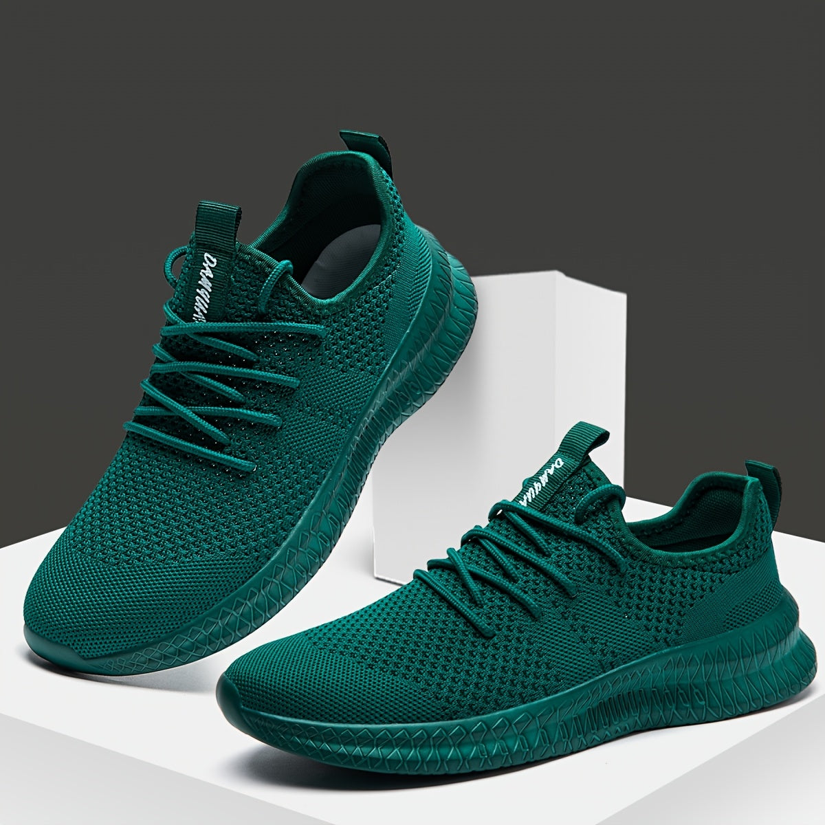 Men'S Professional Outdoor Non-Slip Breathable Lace-Up Sneakers Lightweight Multifunctional Running Shoes Fabric Upper And MD Sole All-Season Suitable