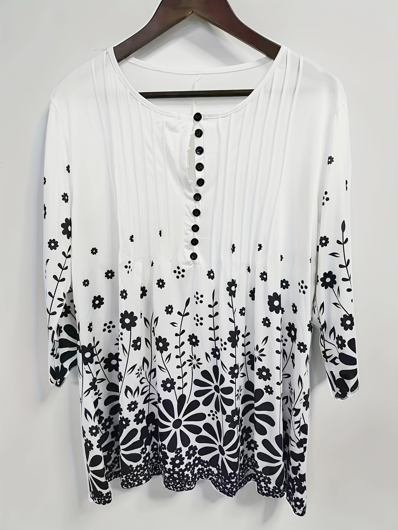 Plus Size - Plus Size - Elegant V-Neck Button Top with Floral Design And 3/4 Sleeves for Women, Suitable for Casual Wear in Autumn And Winter, Machine Washable