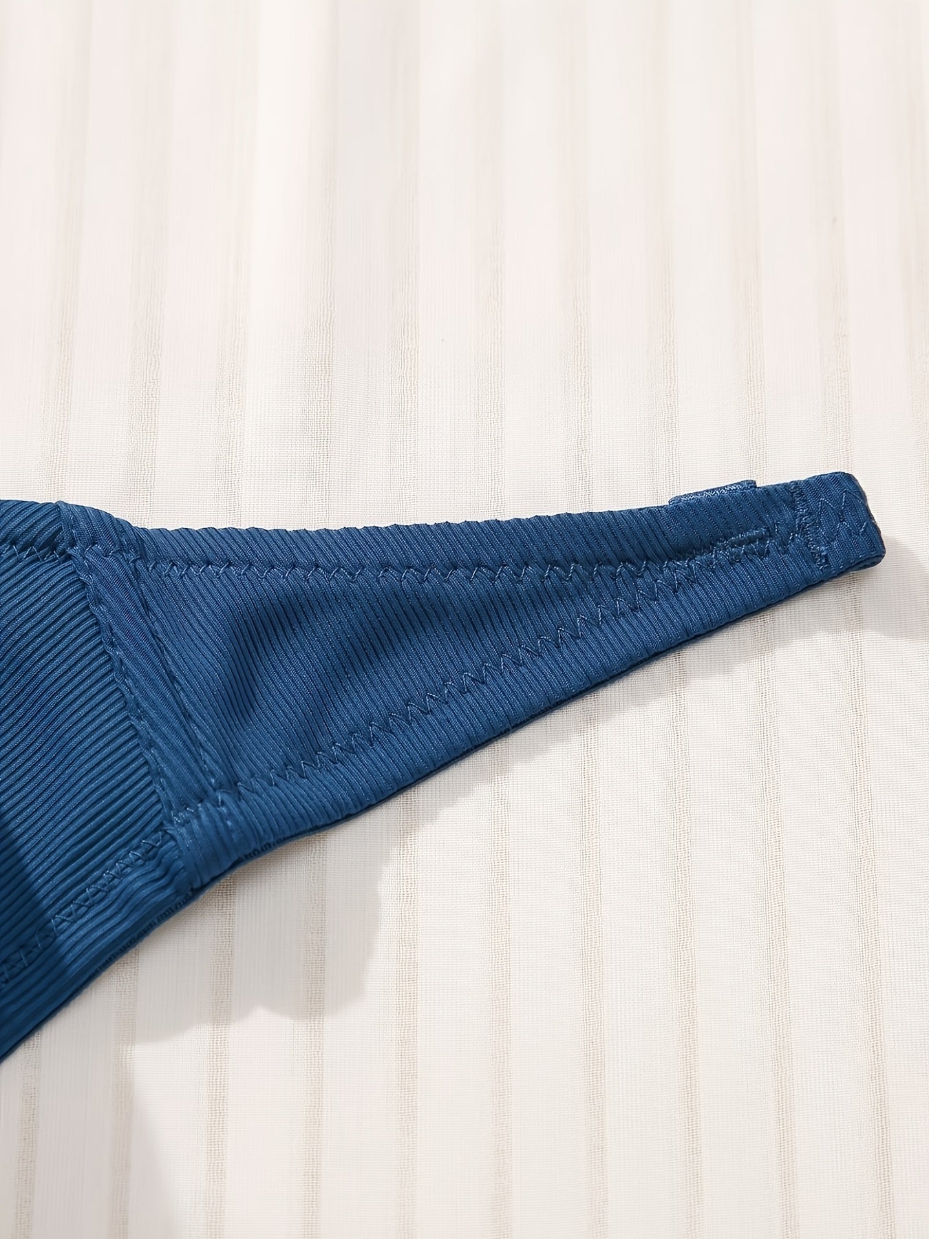 Strapless Invisible Bra, U-shaped Backless Push-up And Non-slip, Invisible And Non-slip When Wearing A Backless Dress Or Tube Top, A Must-have Underwear for Parties And Dates for Both Big And Small Breasts