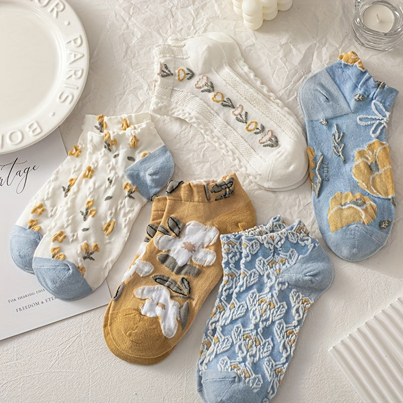 5 Pairs Women's Palace Style Floral Socks 3D Embossed Retro Artistic Floral Design - product view 4