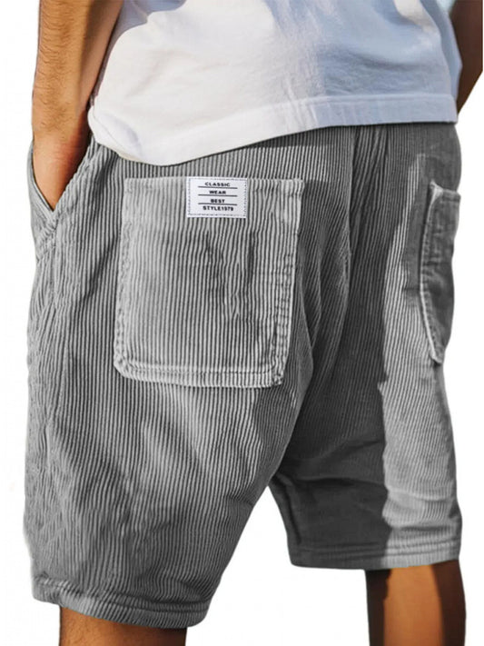 Trendy Solid Color Men'S Shorts with Multiple Pockets, Perfect for a Retro Casual Holiday Look