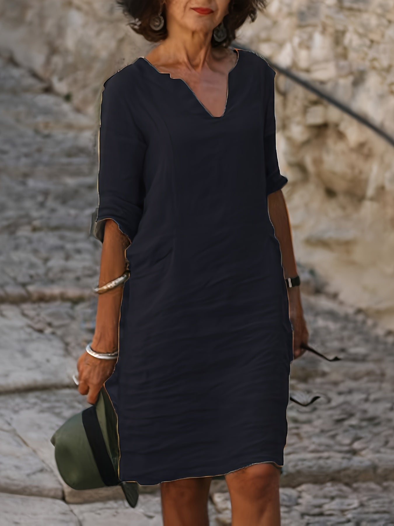 [Stylish Linen Dress] Autumn Linen Dress With A Small V-Neck, Featuring A Stylish And Elegant Look. It Has A Retro, Simple And Solid Color Design, And Comes With Three-Quarter Sleeves