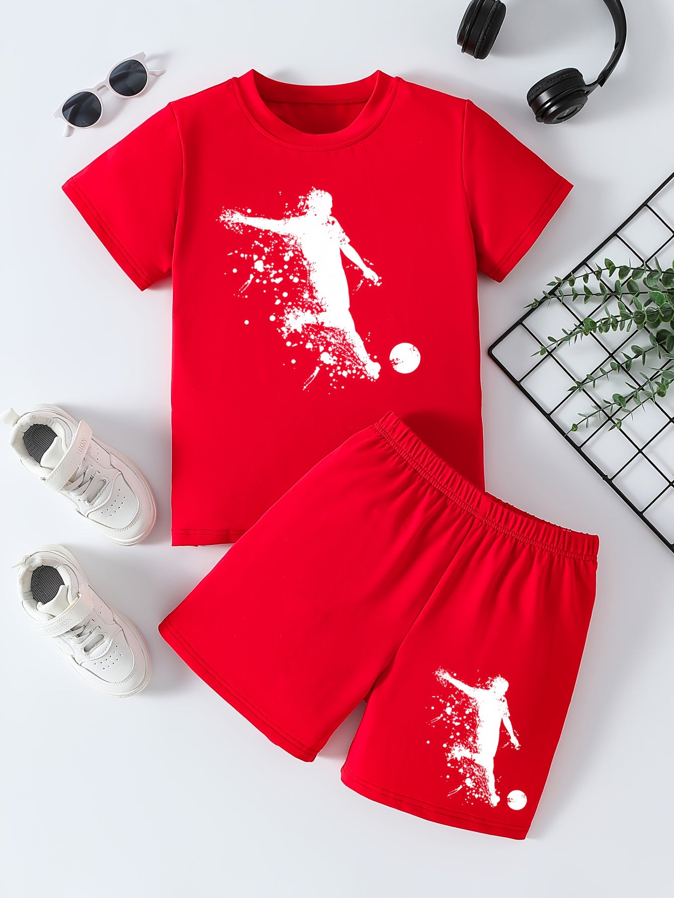 Youth Athletic T-Shirt and Shorts Set - Comfortable Polyester, Soccer Player Silhouette Design, Crew Neck, Short Sleeve, Ideal for Training & Outdoor Activities, Running Gear|Casual Style|Applique Detai, for Outdoor