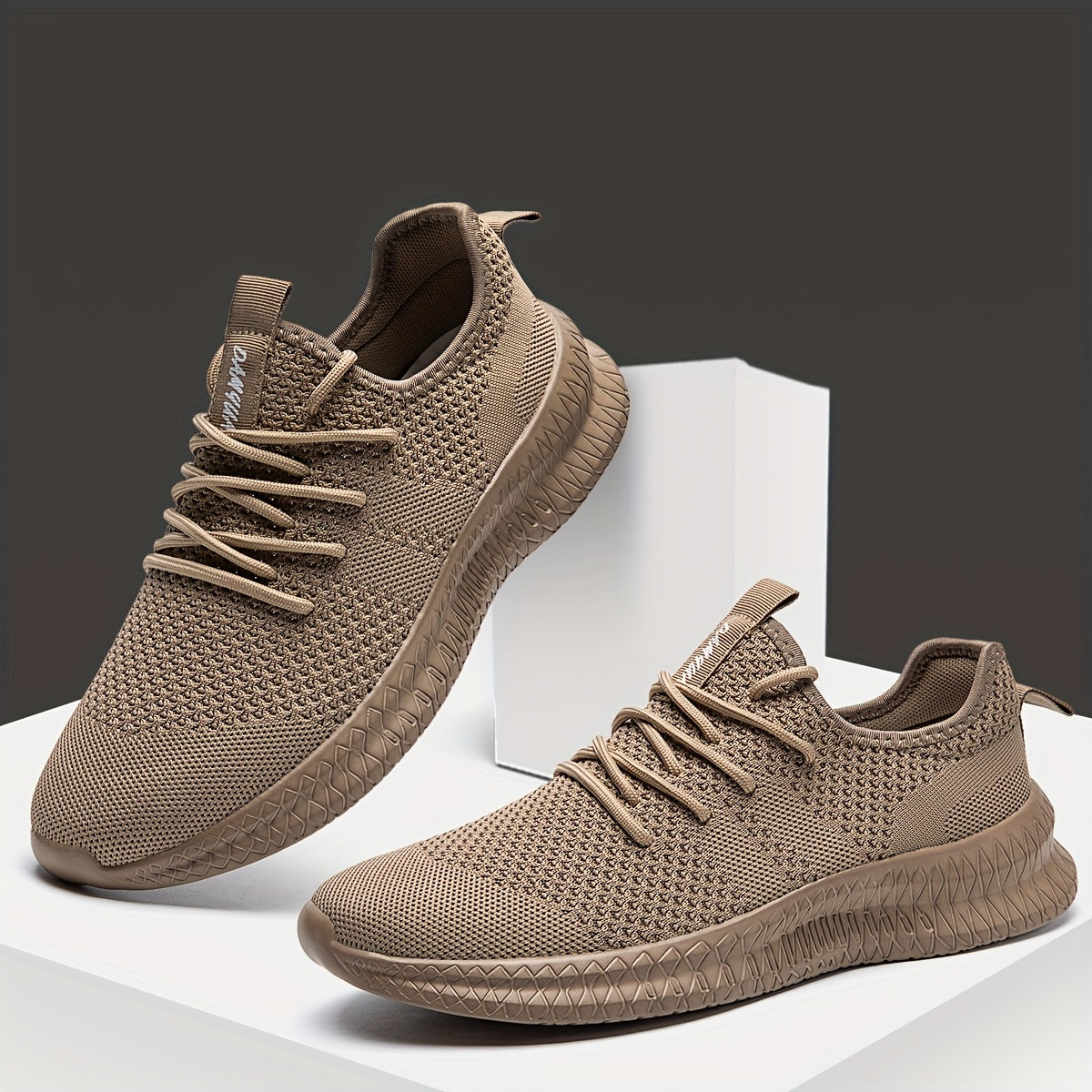 Men'S Professional Outdoor Non-Slip Breathable Lace-Up Sneakers Lightweight Multifunctional Running Shoes Fabric Upper And MD Sole All-Season Suitable