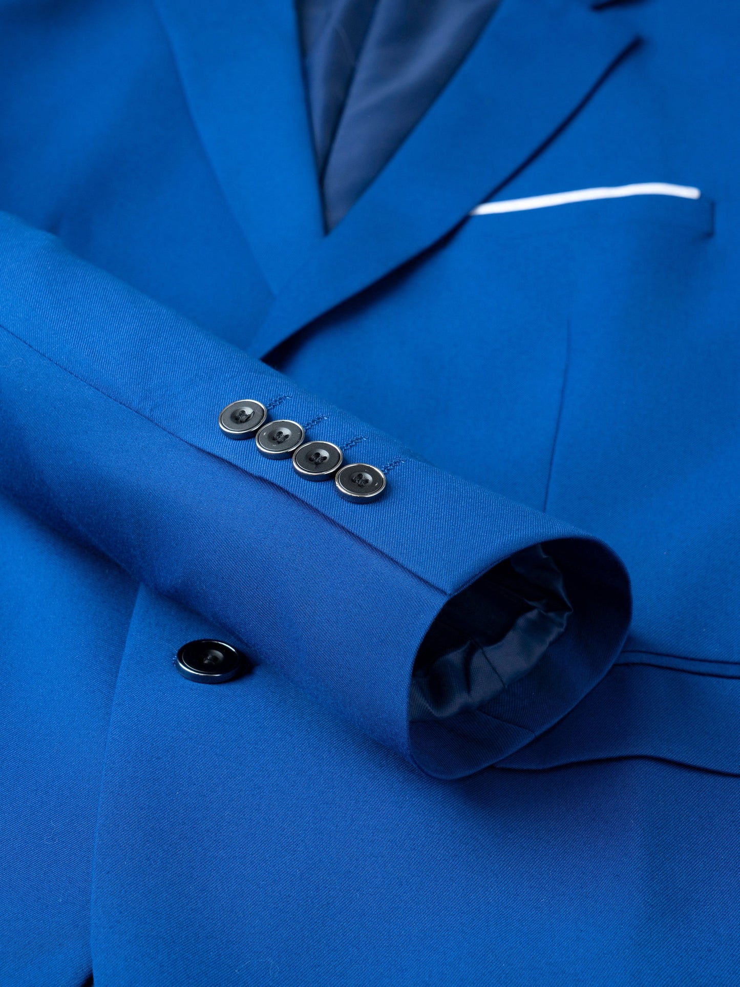4pcs Luxury Classic Mens Solid Dress Suit Set - Lapel Jacket, Vest, And Trousers, Regular Fit, Long Sleeve, Conventional Contour, Perfect for Wedding Banquet, Business Meetings - High-Quality Fabric, Comfortable Wear, And Stylish Design