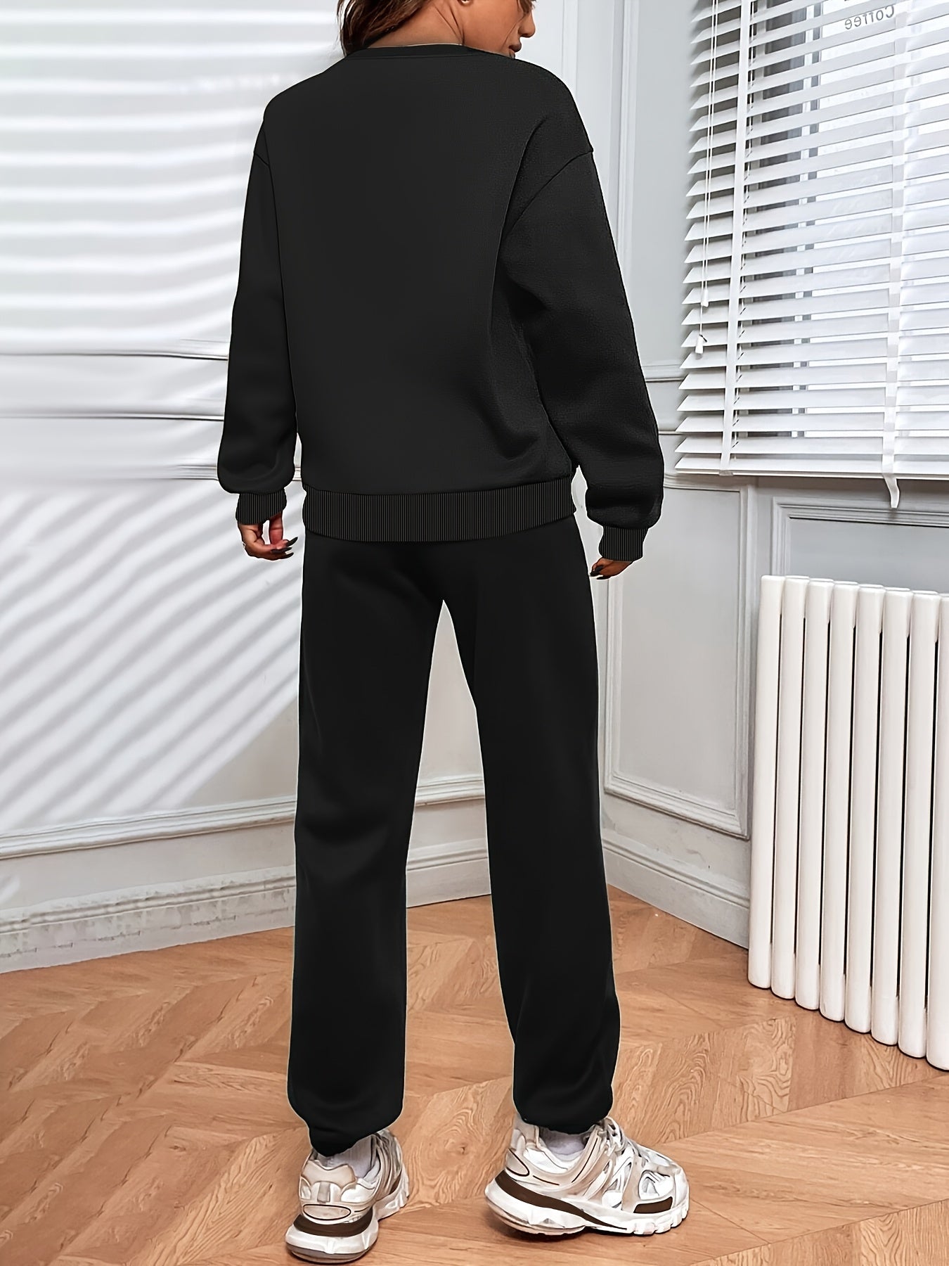 [Casual 2pcs Suit] Women's Casual Fashionable & Versatile 2pcs Suit | Autumn & Winter Solid Color Loose Pullover Sweatshirt + Elastic Waist Drawstring Pants