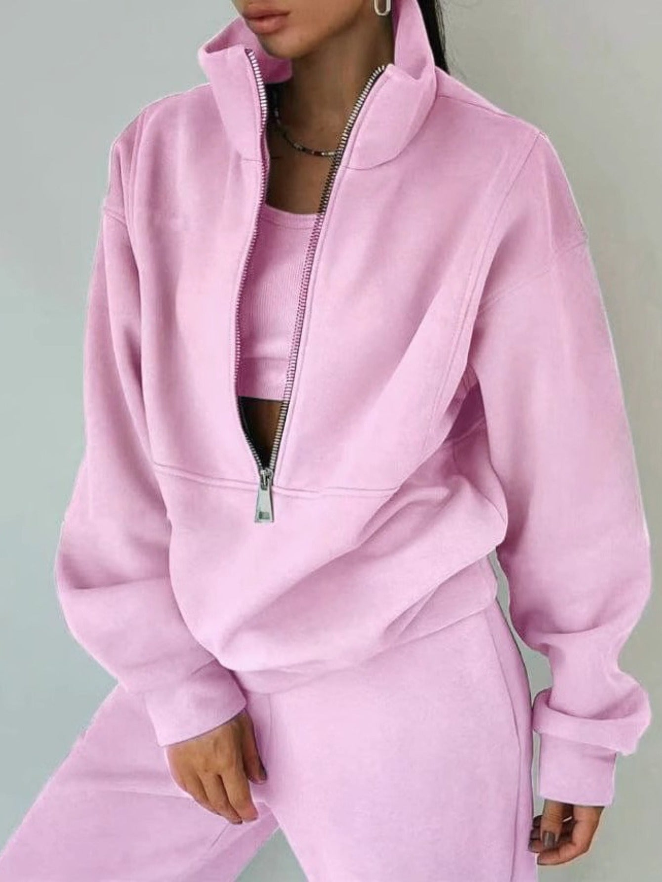 A Set of Autumn And Winter European And American Women'S Two-Piece Suits, Sweatshirts, Trousers, Fleece Sports, Street Fashion And Casual Suits
