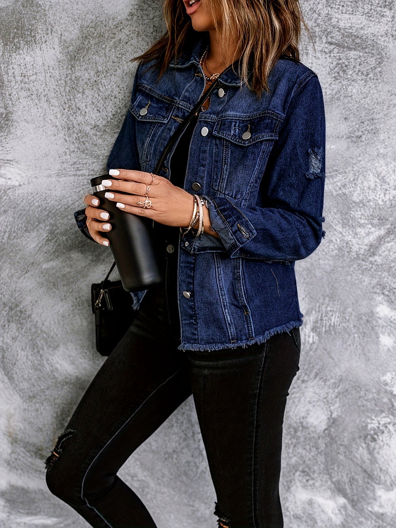 Women's Ripped Washed Button-Up Boyfriend Denim Jacket Coat with Pockets, Casual Classic Distressed Denim Outerwear TZ001