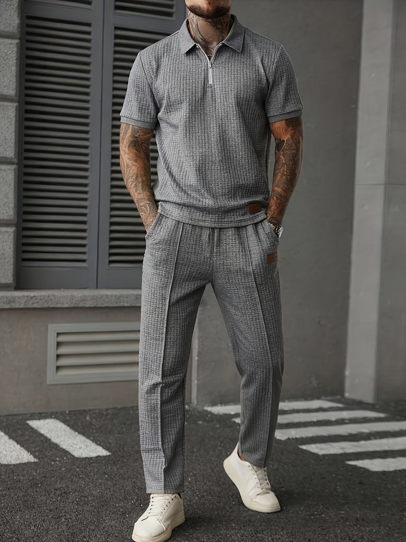 2pcs Men's Summer Commuter Casual Suit: Textured Fabric Half-zip Shirt Paired with Stitched Front Trousers, 2pcs Menswear, Vintage Style, Comfortable Fit.