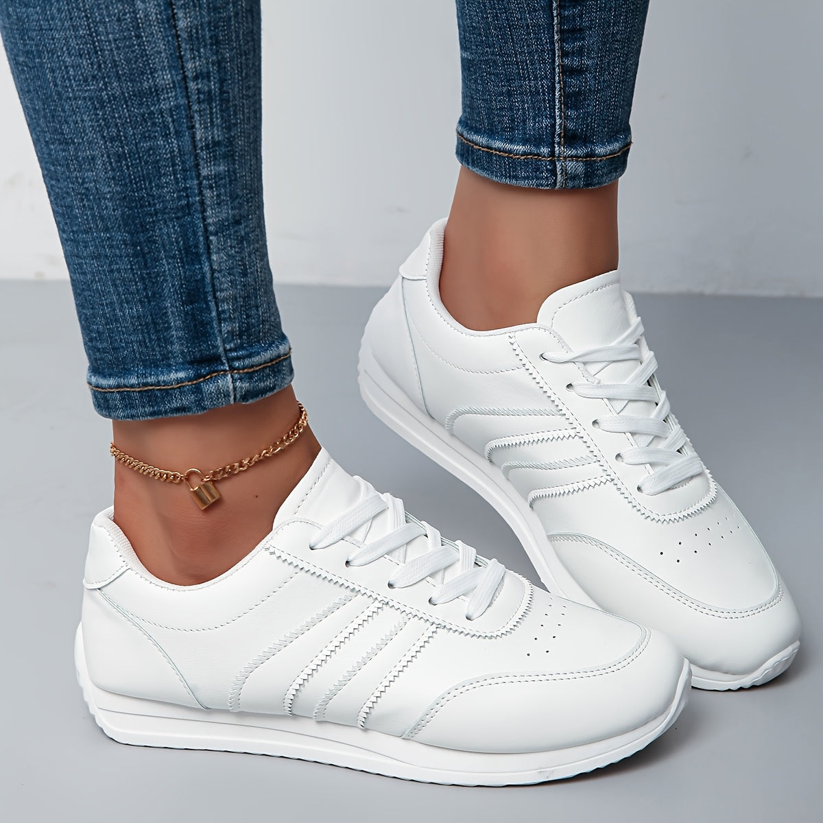Sneakers, Women's New Casual Sports Shoes with Thick Sole And Round Toe Straps, Fashionable And Comfortable to Wear, Versatile And Oversized Women's Shoes