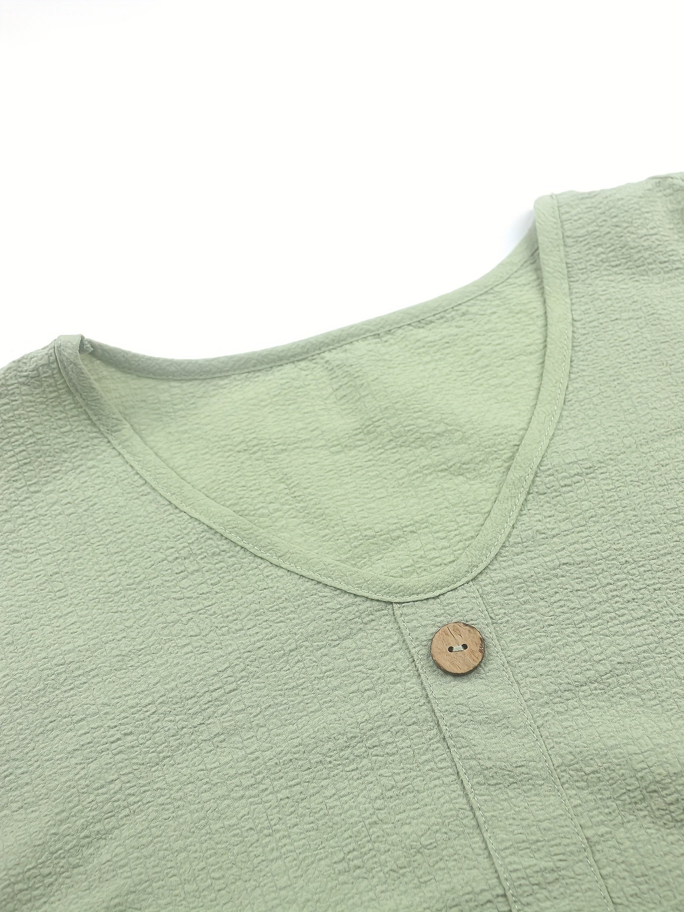 Casual Solid Color Two-Piece, Button-Front V-Neck Top And Shorts Outfit for Spring And Summer, Women'S Clothing