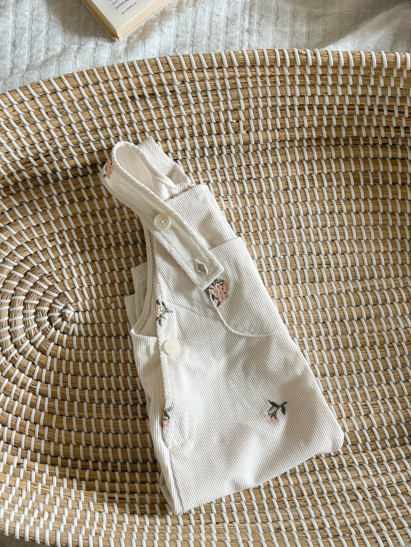 1pc Adorable Floral Embroidered Baby Girls' Overalls, Polyester Woven Regular Fit with Pockets, Comfortable Casual Outdoor Spring/Fall Outfit, for Outdoor