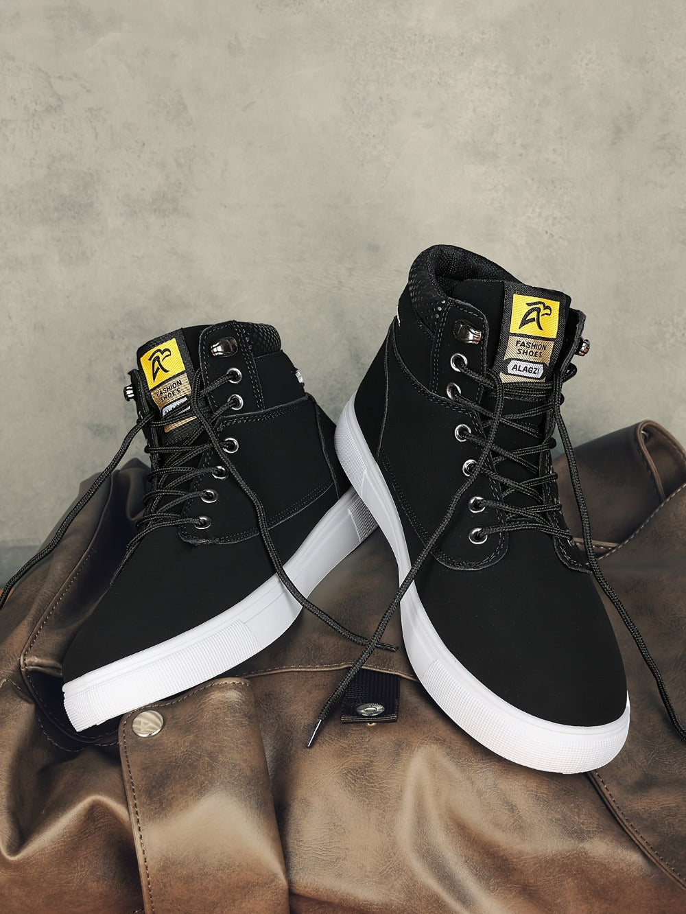 Men's Boots - Lace-Up for Everyday Wear 675685