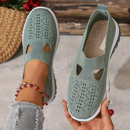 Ladies' Sneakers, One-Pedal Shoes Designed for Comfort. These Casual Footwear Options Are Perfect for The Beach, Vacations, Camping, And Everyday Use, Ideal for Summer. Featuring a Casual Design And a Mesh Upper, These Women'S Sneakers Are a Great C