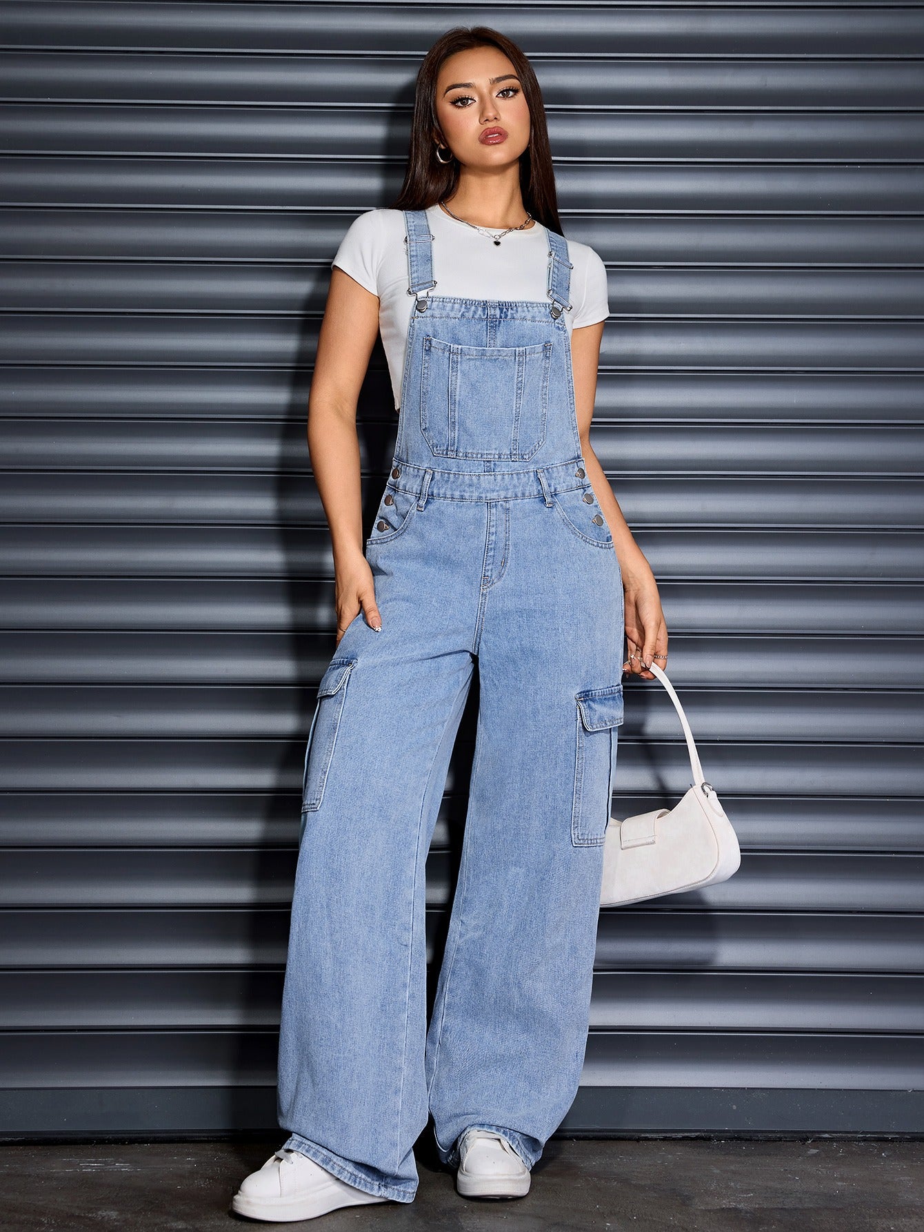 Women'S Denim Wide-Leg Cargo Jumpsuit with a Loose Fit, Baggy Design, And Adjustable Straps