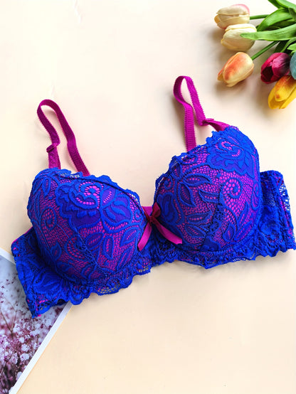 High-Quality French Lace Sexy Women'S Bra And Thong Panty Set with Exquisite Deep V Neckline