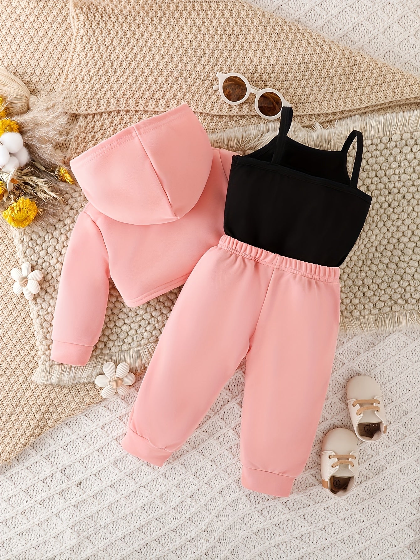 3pcs Layette Set for Youngsters - "Mama's Girl" Pink Hoodie, Cami Top & Jogger Pants with Drawstring Waist, Casual Knit Fabric Outfit for Fall/Winter, Casual Wear|Playful Design|Stretchy Materia, for Outdoor, Perfect for Outdoor