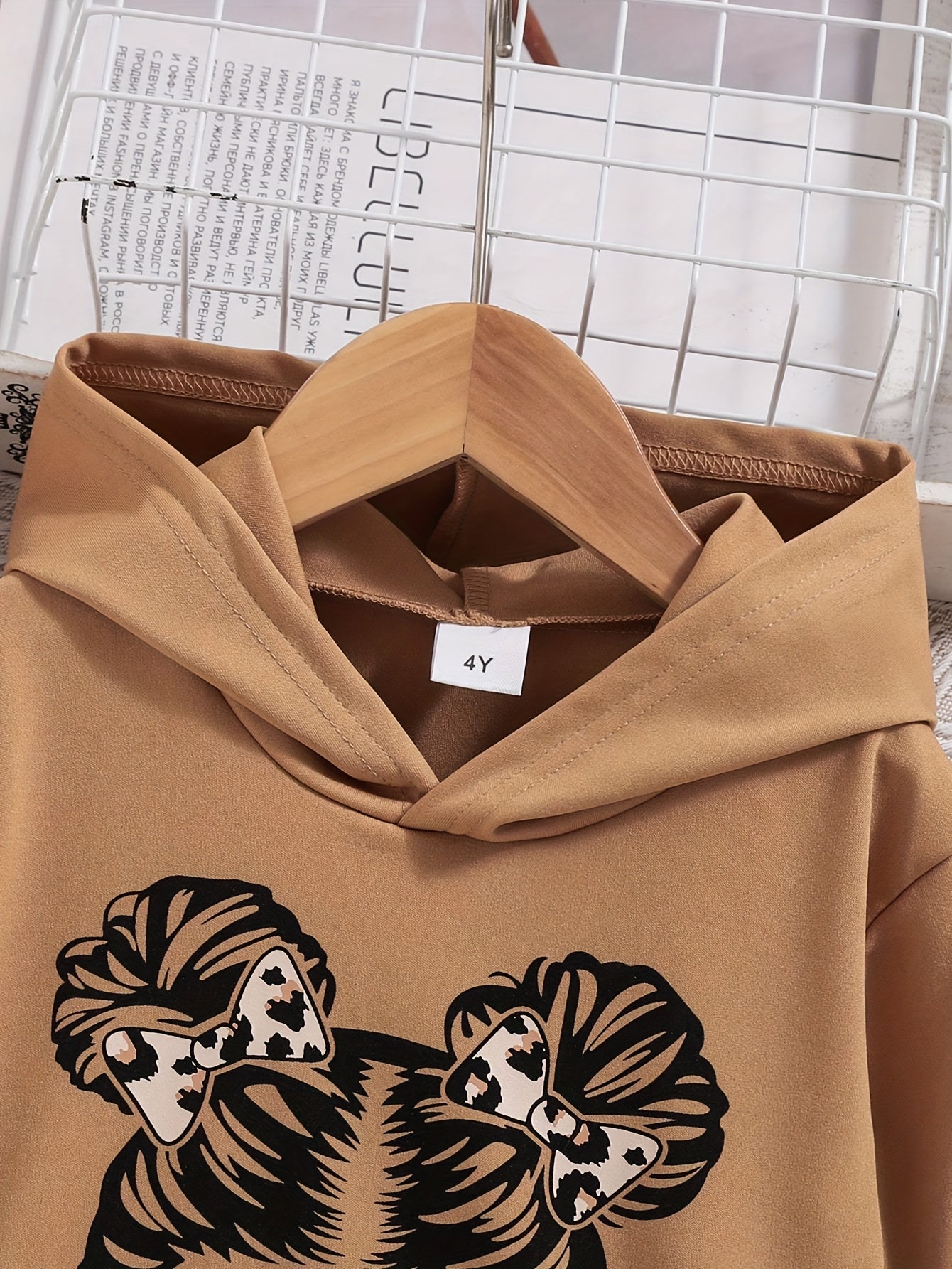 2pcs Young Girl Clothing Long Sleeve Khaki Sweatshirt Casual Set with Leopard Print Trousers Top, for Outdoor