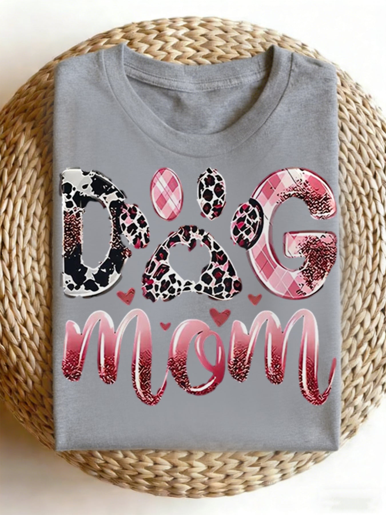 Women'S Fashion Dog Mom T-Shirt Featuring a Casual Leopard Print Design - a Comfortable And Stylish Top with a Glittery Dog Paw Print, Round Neck, And Short Sleeves, Ideal for Summer, Plus Size