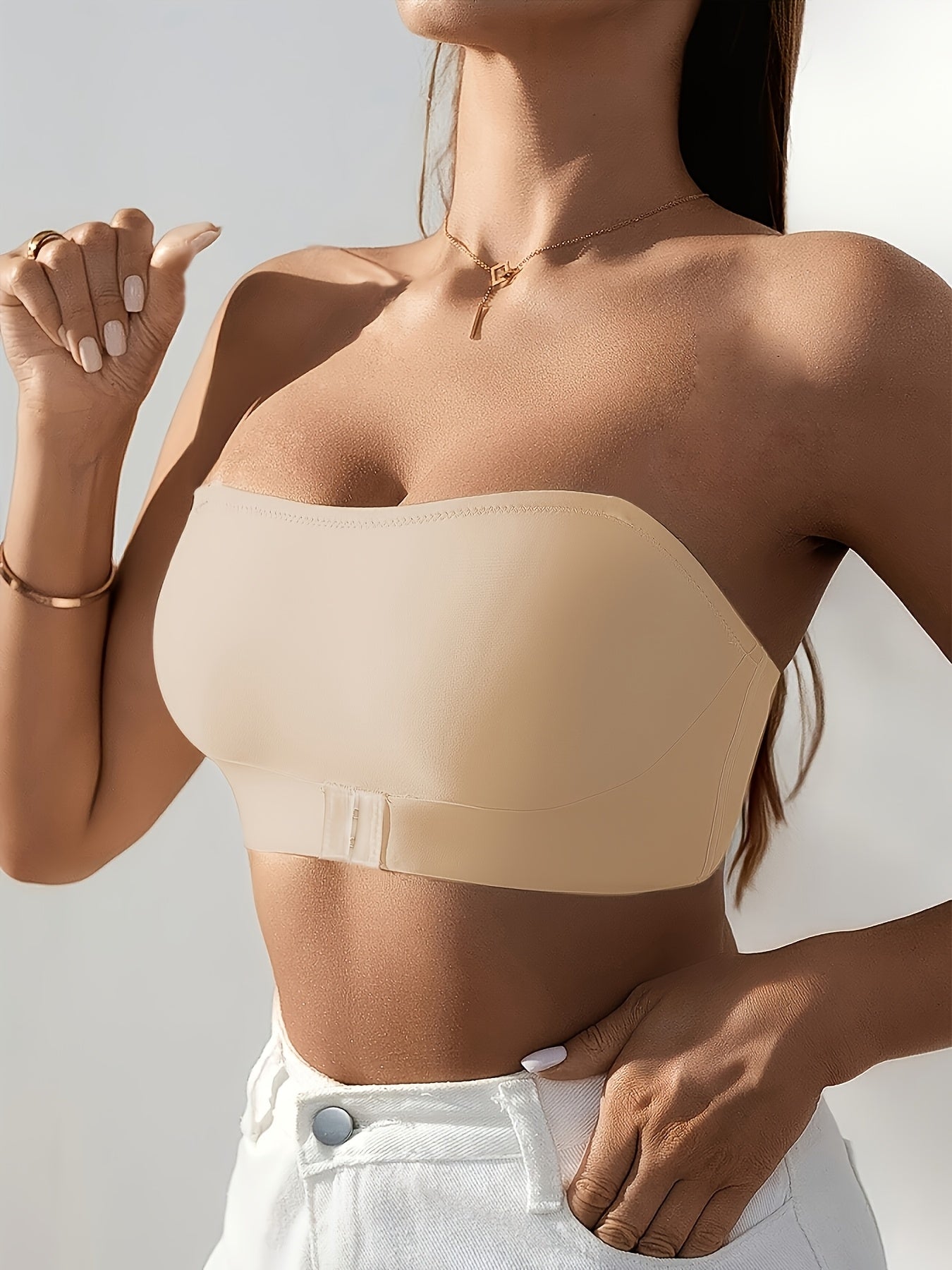 Set of Two Women'S Wireless Padded Strapless Bras - Comfortable Design in Black And White