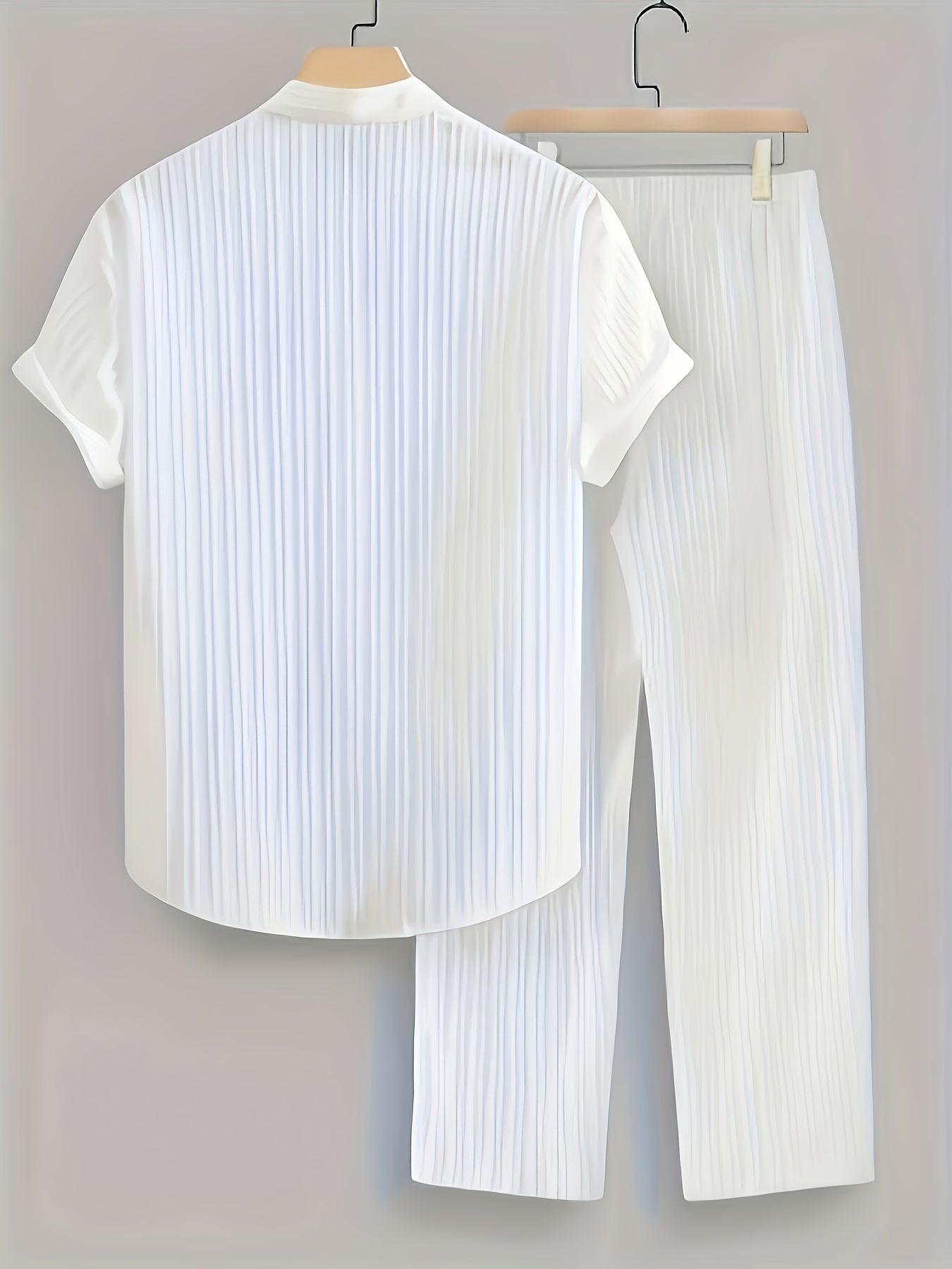 Men's 2pcs Striped Shirt and Trousers Set, Regular Fit, Casual and Comfortable, Striped Short-sleeve Shirt, Button- Lapel Shirt, Suitable for Daily Wear and Beach Vacations