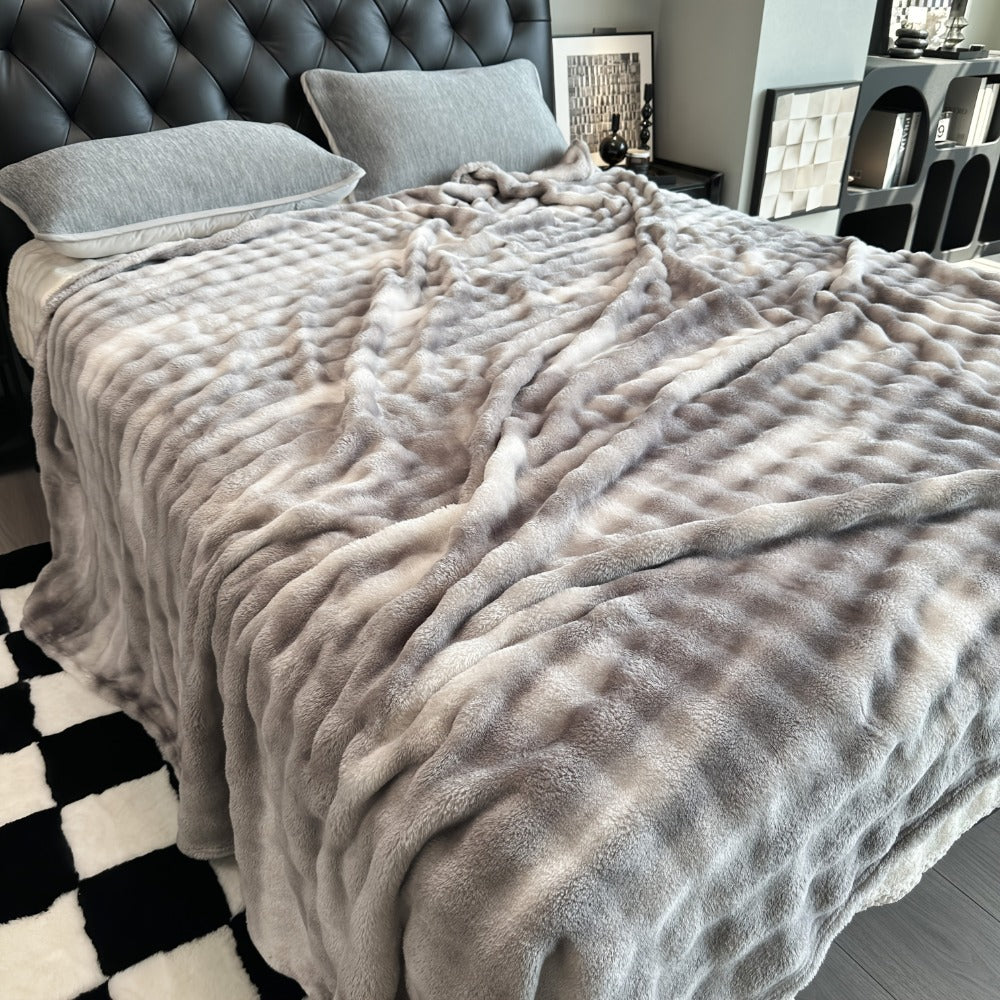 Faux Rabbit Fur Cozy Throw Blanket - Machine-Washable Travel Style