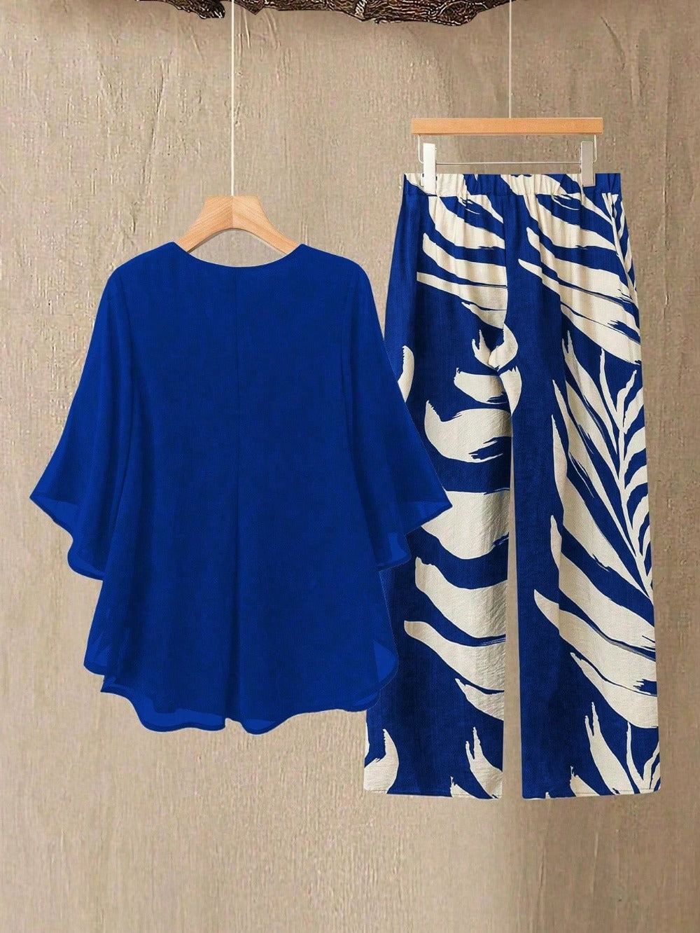 Women's Two-Piece Pants Set - Graphic Print Casual Look 6981