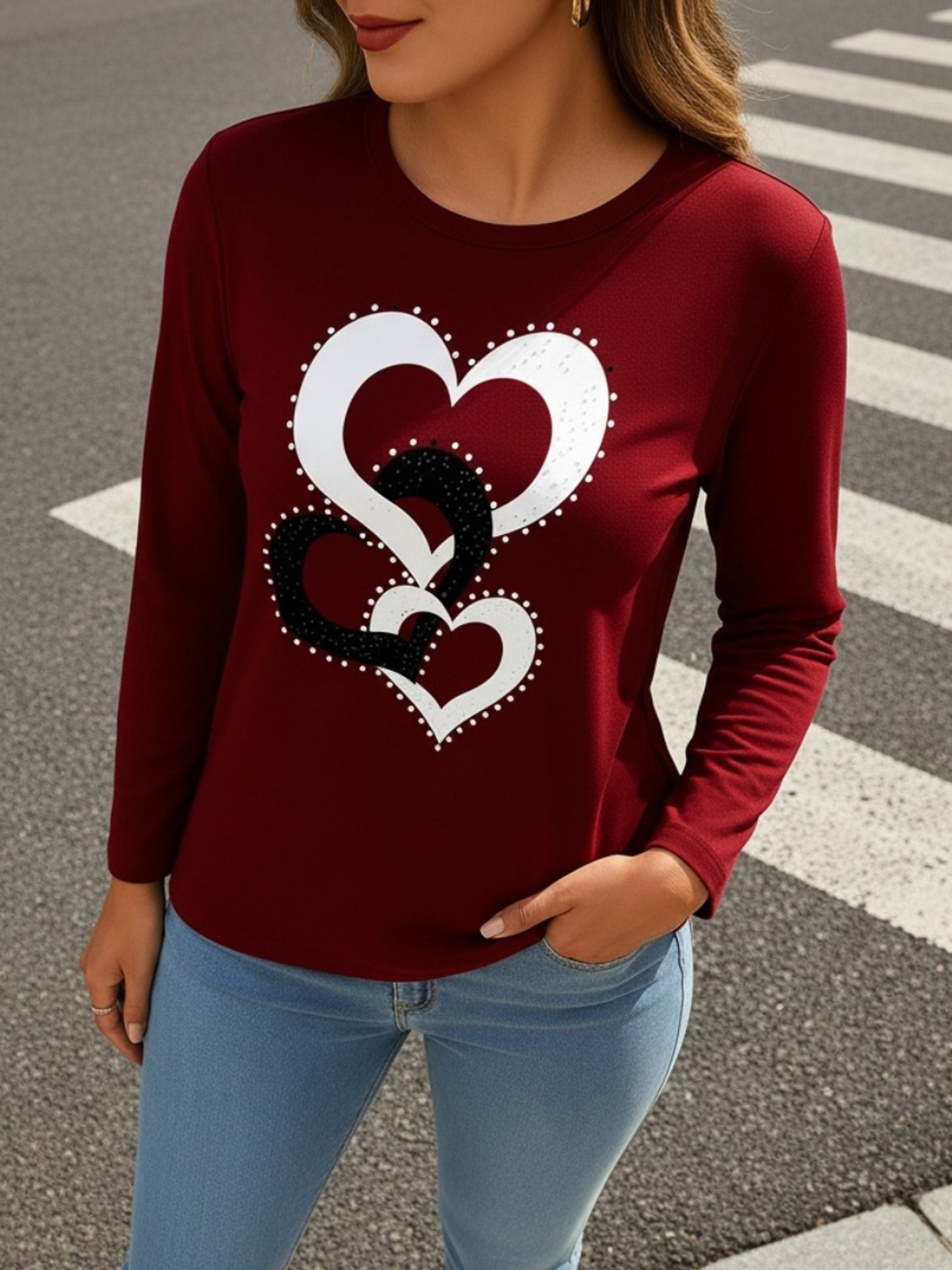 Classic Monochrome Interlinked Heart Design Women'S Long-Sleeve Shirt - Easy to Wash, Breathable, Soft Medium Stretch Material, Suitable for Spring, Autumn, And Winter Women'S Apparel, Length Women'S Wear