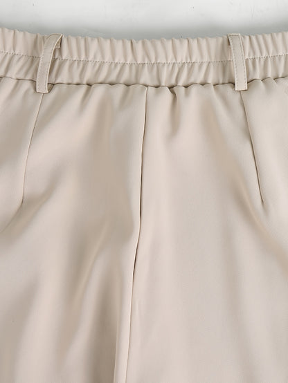 Elegant Women's Wide-Leg Pants with Drape Office-casual Trousers Featuring A Flattering Silhouette Suitable for Both Formal And Casual Attire. A Versatile Wardrobe Essential.