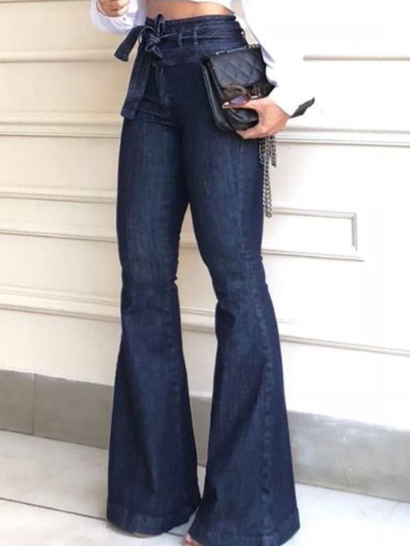 High-Waisted Slightly Stretchy Belt-Accented Flared Pants, Wide-Leg Women'S Jeans, Retro Flared Jeans, Loose-Fitting Women'S Jeans, Featuring 70S Style Ripped Design And Elastic Waistband, Suitable for Casual Or Cocktail Party Occasions