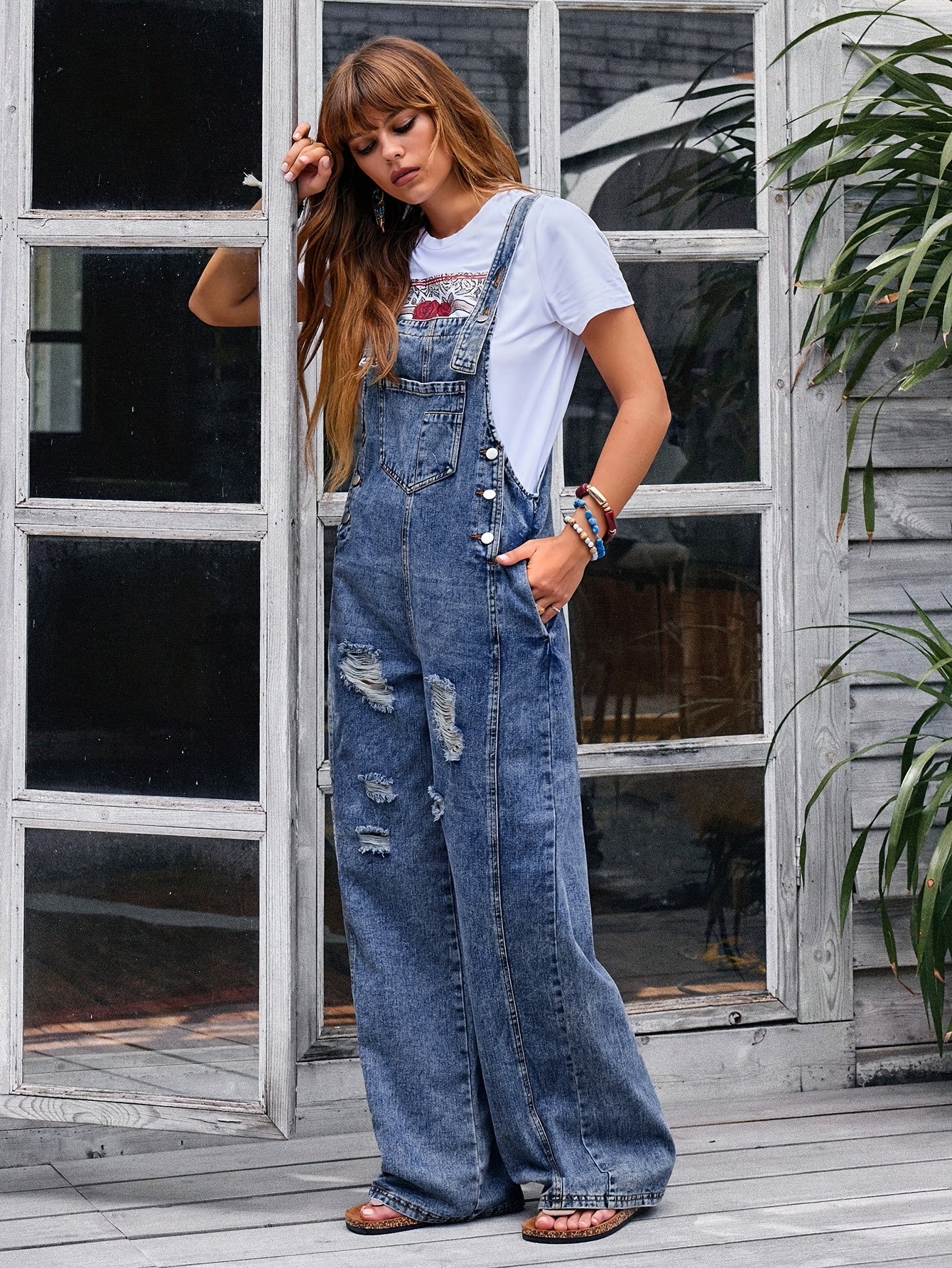 [Denim Overalls] Women's Denim Overalls with Adjustable Shoulder Straps - Relaxed Fit, Distressed Wide-Leg Trousers, Perfect for Spring, Summer, And Fall, Machine Washable with Decorative Pockets
