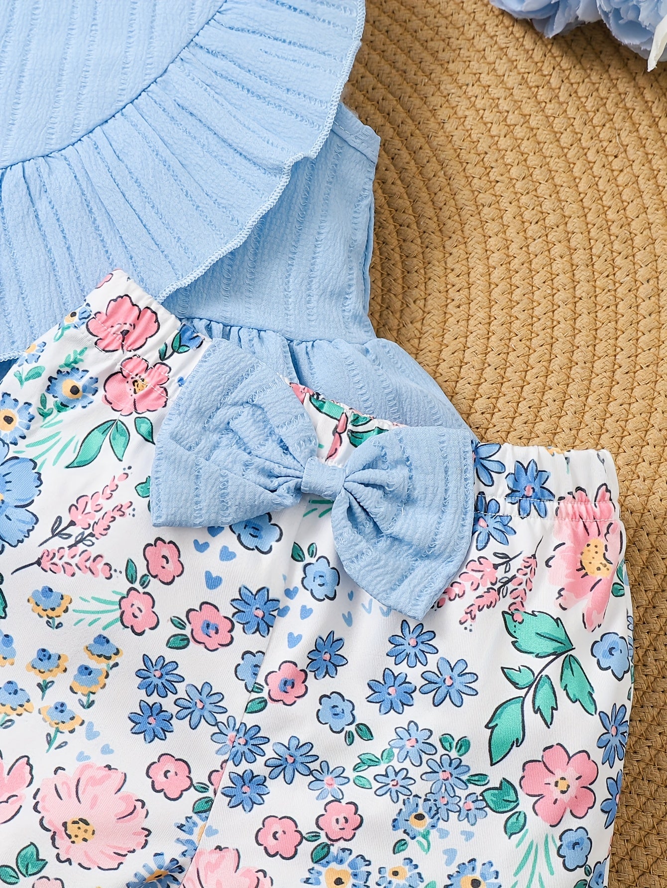 2pcs Girls' Summer Set: Blue Striped Sleeveless Top with Ruffle Design and Floral Print, Bow Detail & Wooden Ear Short Pants Casual Outfit, Perfect for Outdoor