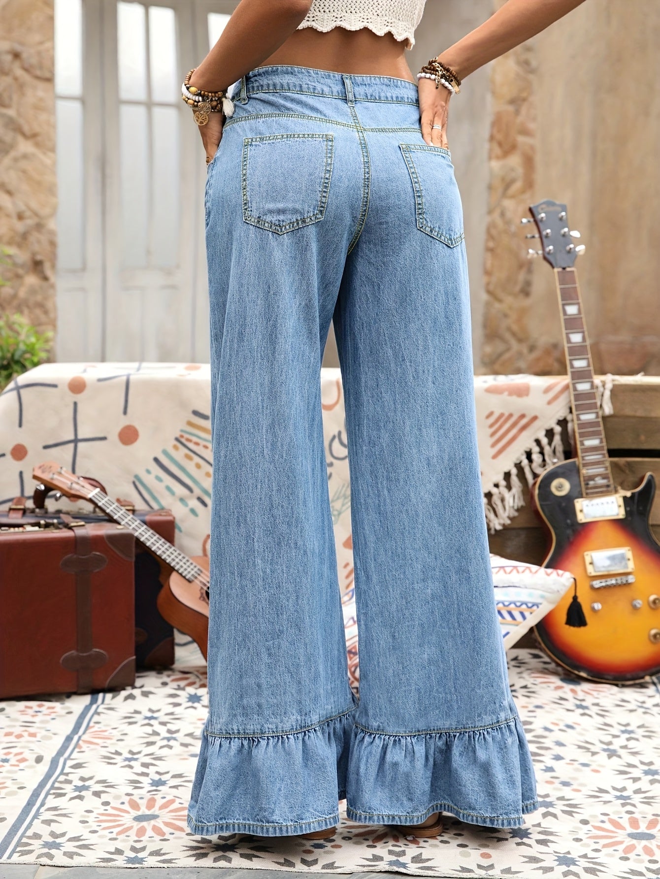 Elegant Scalloped Hem On The Pant Leg, High Waist with Elasticity, Suitable for All Seasons, Versatile, Casual And Relaxed Fit, Fashionable Plus-size Wide-leg Jeans for Women.