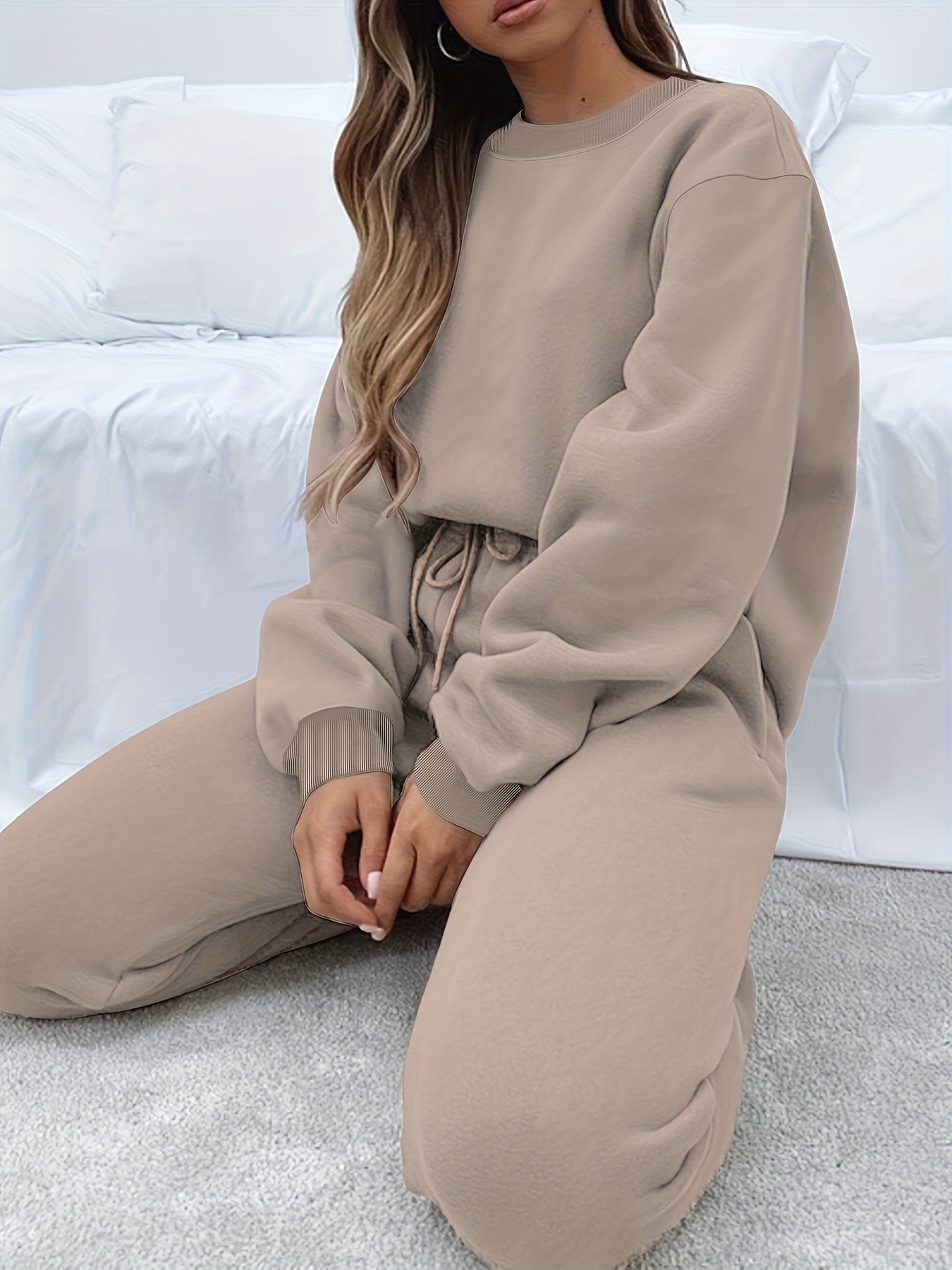 [Casual 2pcs Suit] Women's Casual Fashionable & Versatile 2pcs Suit | Autumn & Winter Solid Color Loose Pullover Sweatshirt + Elastic Waist Drawstring Pants
