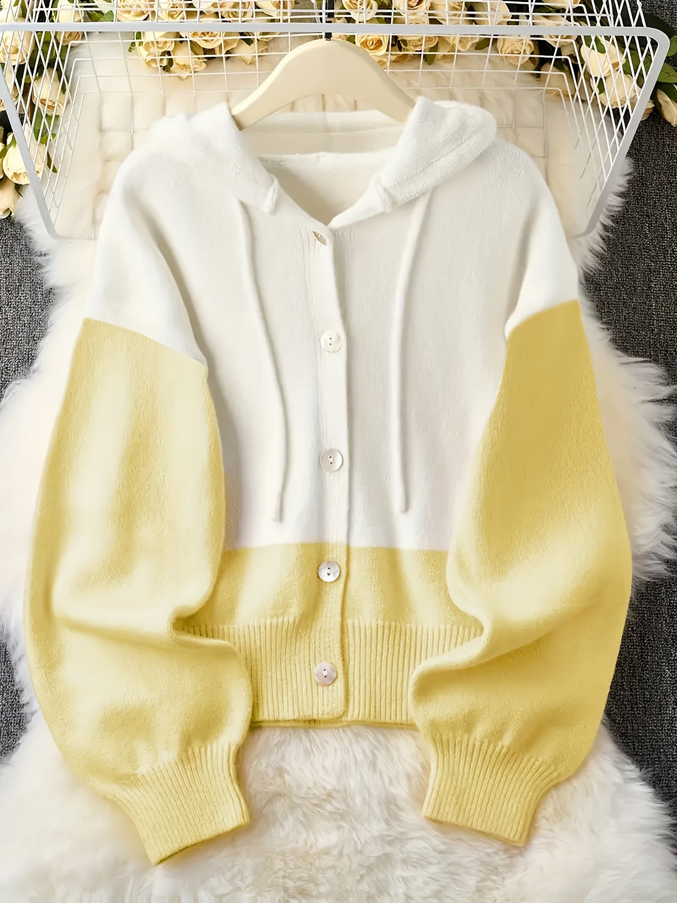 Plus Size - Fresh Pink & White Contrast Hooded Cardigan, Cozy Long Sleeve Cardigan with Button Details, Perfect for Fall/Winter