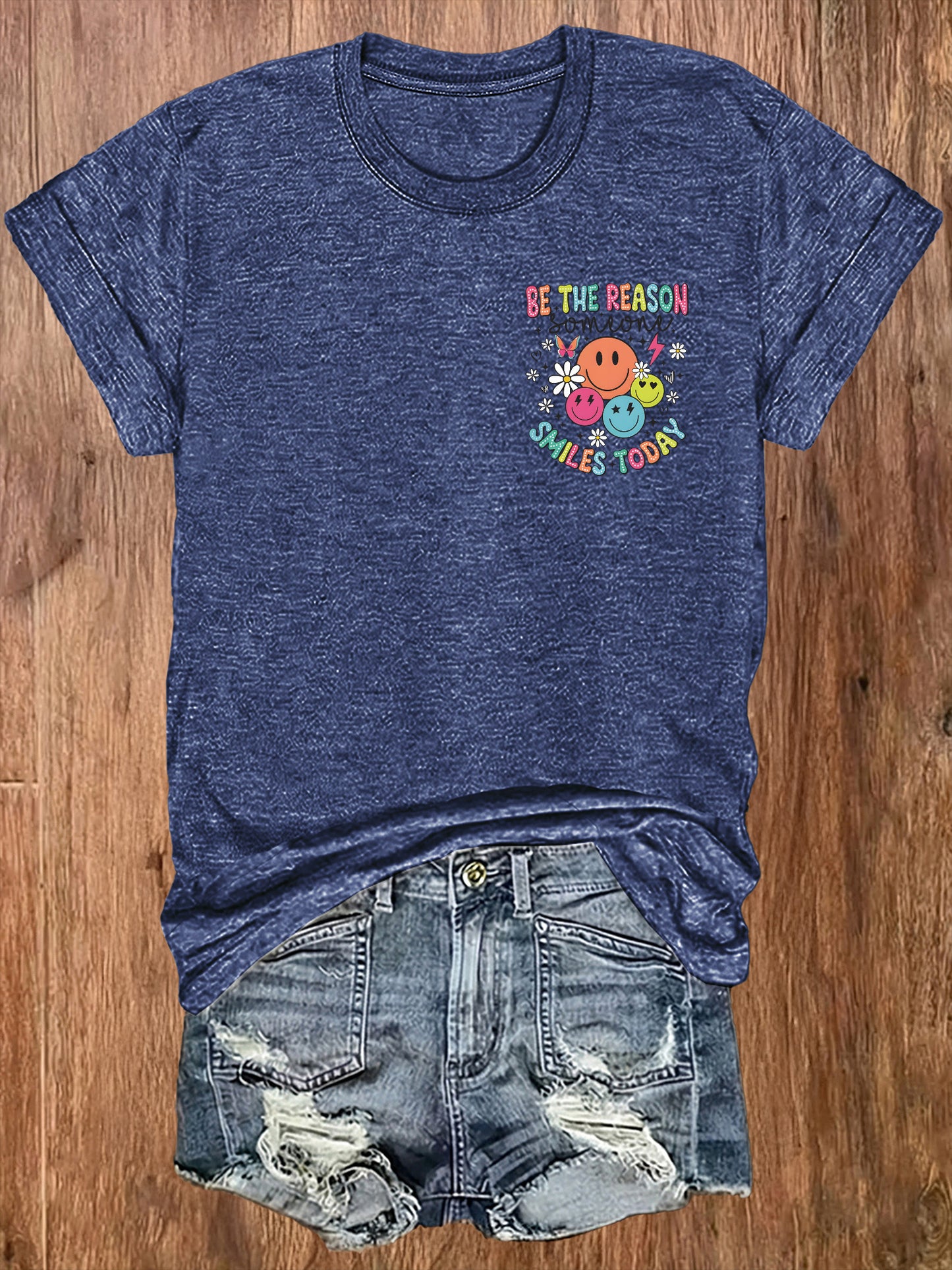 Women'S Casual Sports T-Shirt | Fun smiling Face Design, Lightweight & Breathable Fabric, Perfect For Beach And Park Outings - A Versatile And Trendy Addition To Your Wardrobe For Endless Joyful Adventures