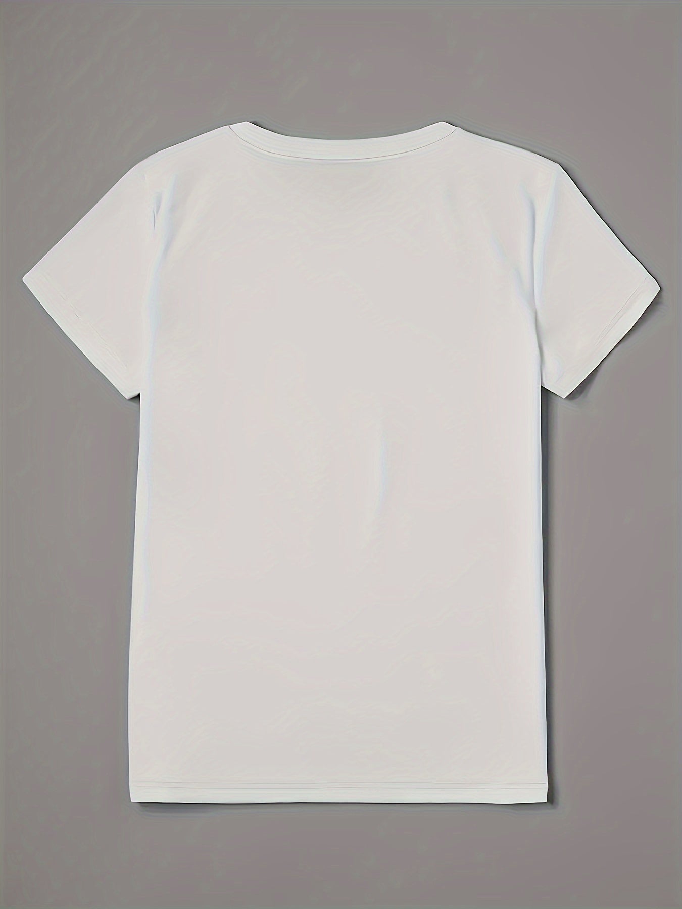A Basic Short-Sleeve T-Shirt Featuring a Denim And Pearl Design, Made from Soft, Breathable Fabric Suitable for All Seasons. This Women'S Casual Top Is Durable, Machine Washable, And a Must-Have for Outings
