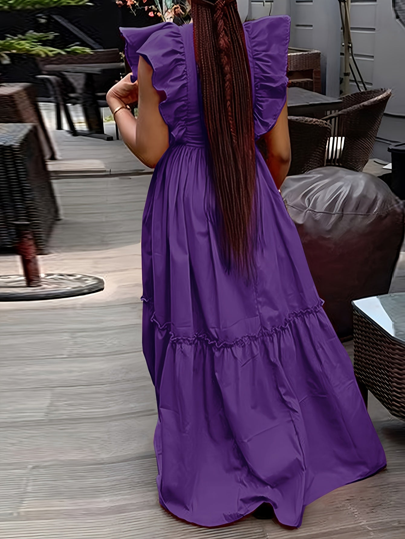 Fashionable Round Neck Waist-Hugging Dress