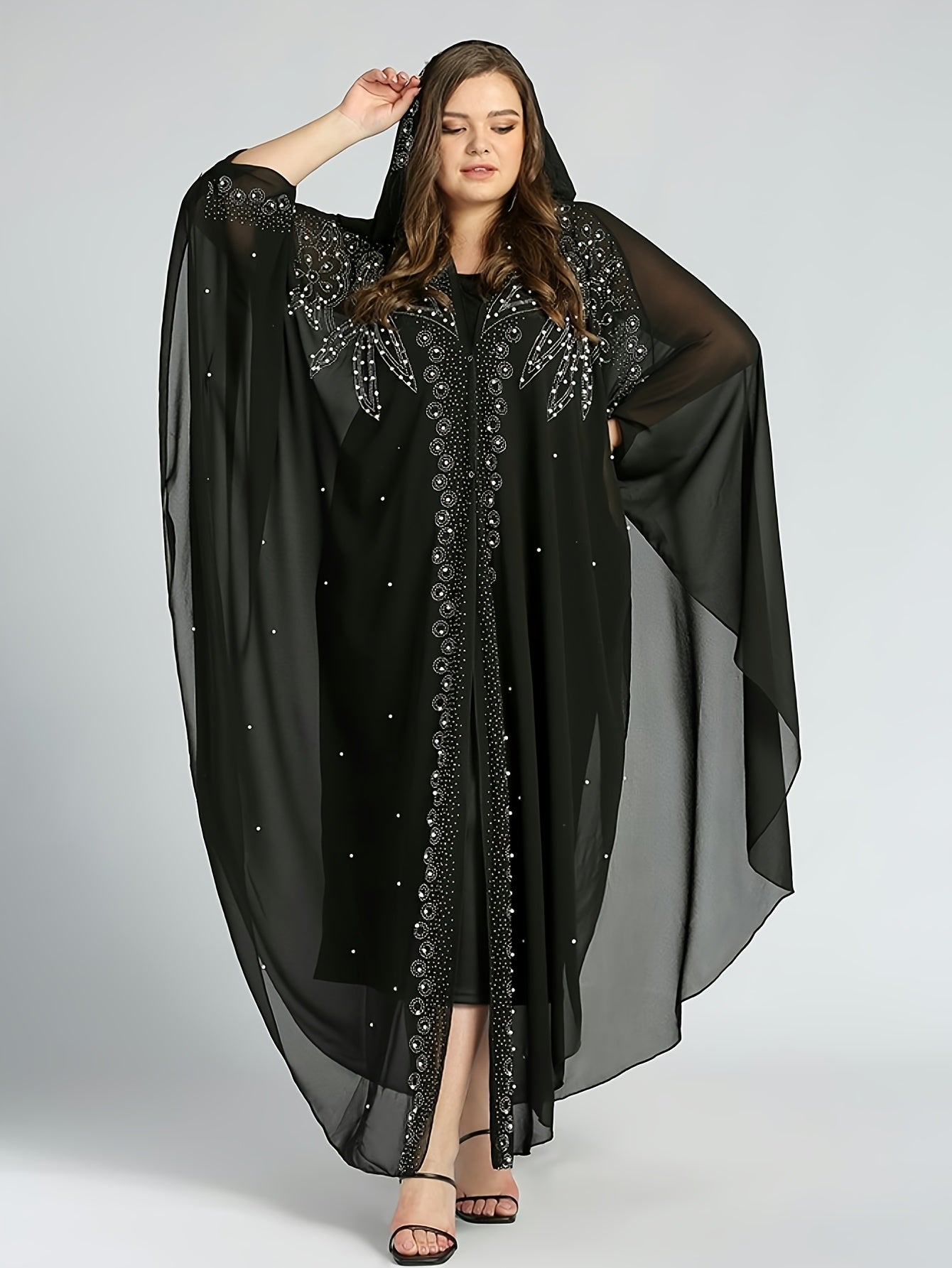 A Batwing Sleeve Shawl Wrap Adorned with Royal Blue Rhinestones, Inspired by Middle Eastern Styles. This Plus-Size Semi-Sheer Tunic Features a Loose Fit, Beaded Accents, And a Slit Hem, Perfect for Summer Weddings, Parties, And Cultural Gatherings