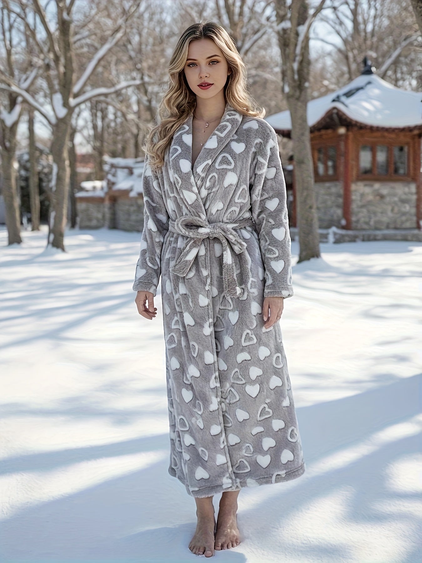 Autumn And Winter Flannel Pajamas Women's Reversible Thickened Women's Belted Dressing Gowns Loose Warm And Comfortable Home Clothes