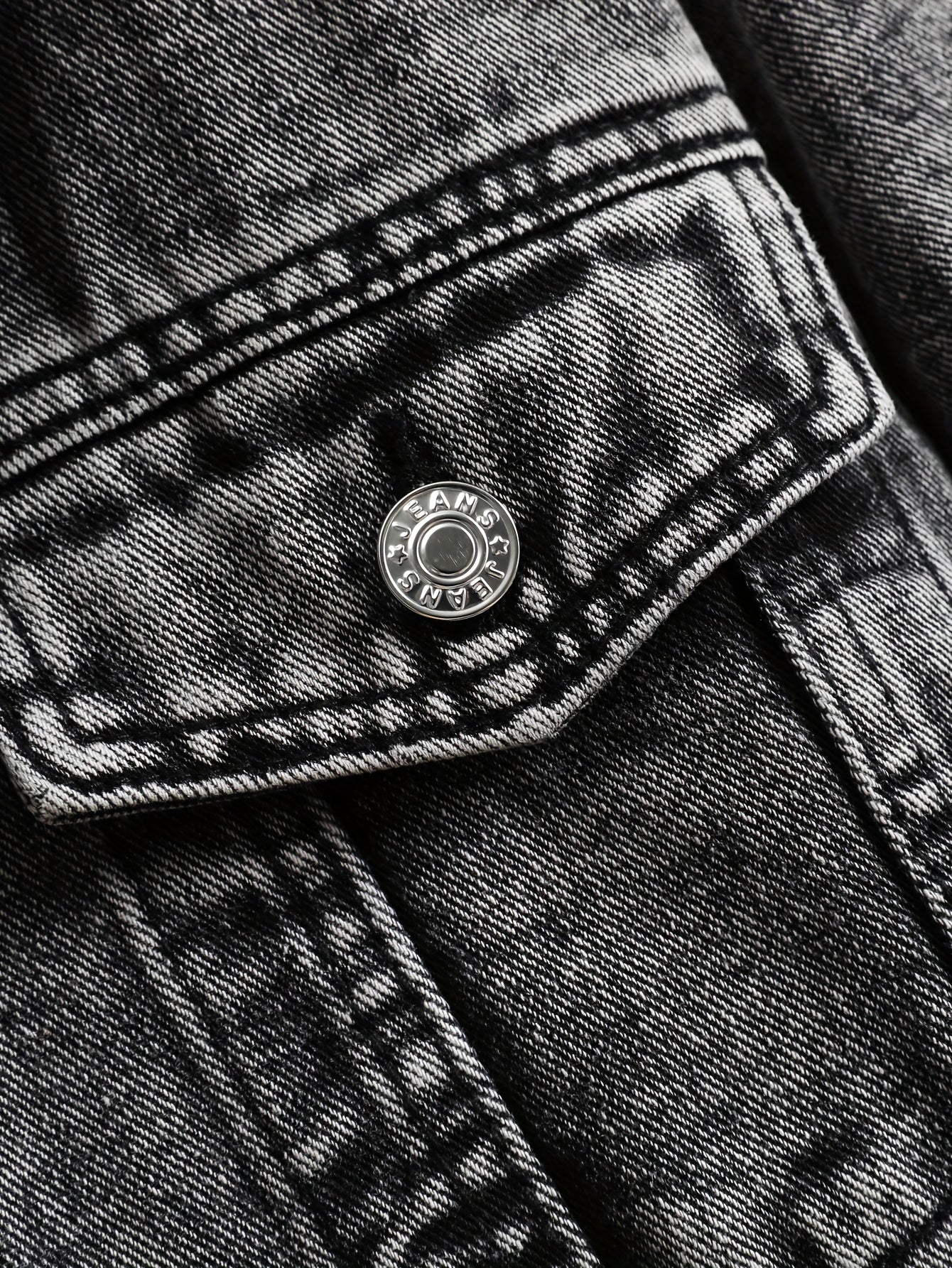 Men's Casual Thick Denim Jacket | Non-Stretch Fabric, Single Breasted, Regular Fit, Long Sleeve, Button Closure, Solid Color with Pockets