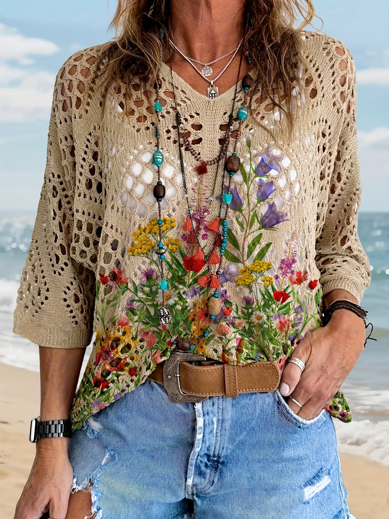 Plus Size, 2026 Summer V-neck Beach Women's Fashion Flower Printed Hollow Short Sleeve Casual Hoodie, Bat Sleeve Diamond Hollow Design Hoodie, Elegant Hoodie, Spring And Summer Swimsuit Hoodie, Vacation Style Top