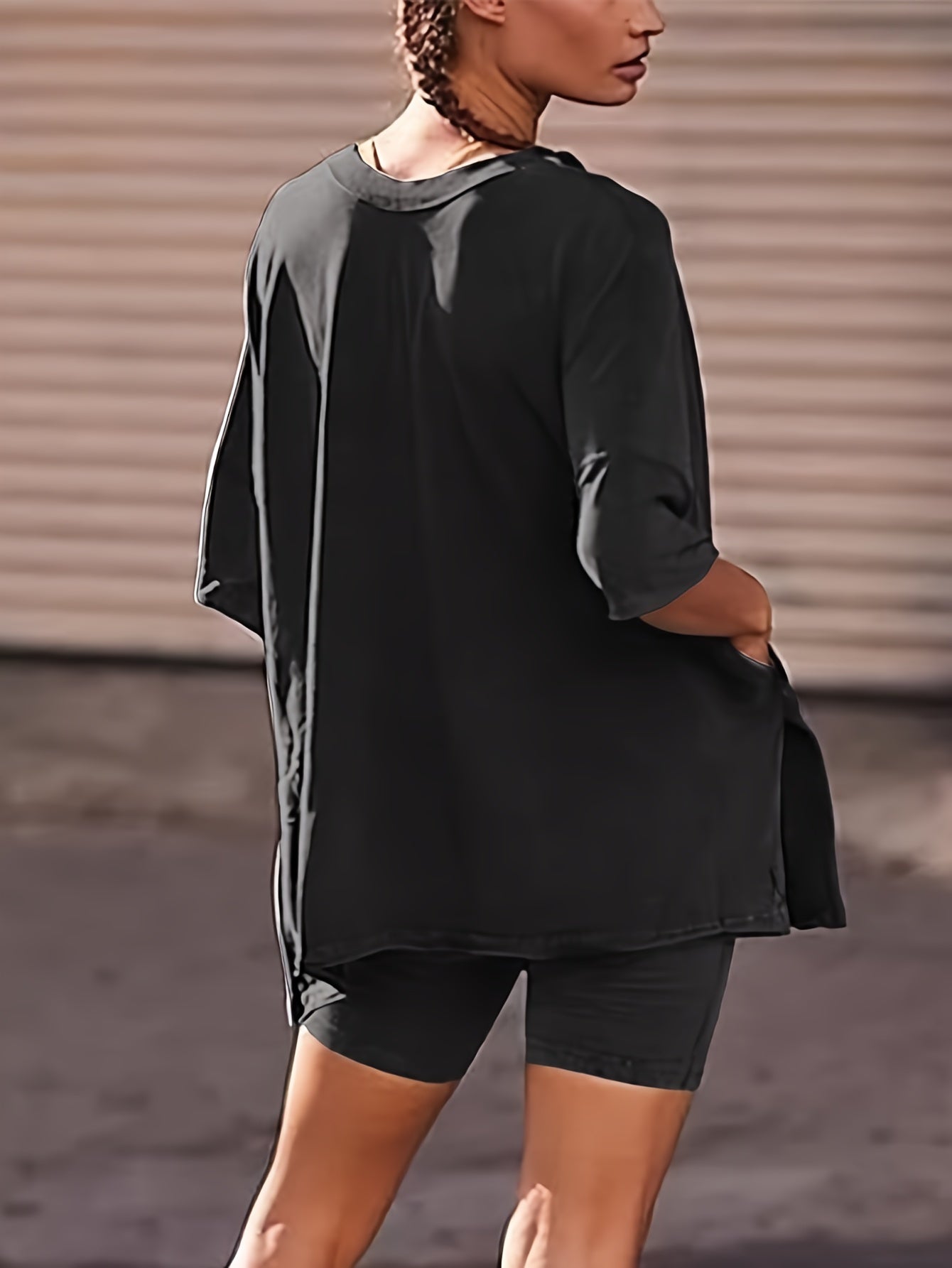Women'S 2pcs Set Featuring Oversized Biker Shorts And a Reversible