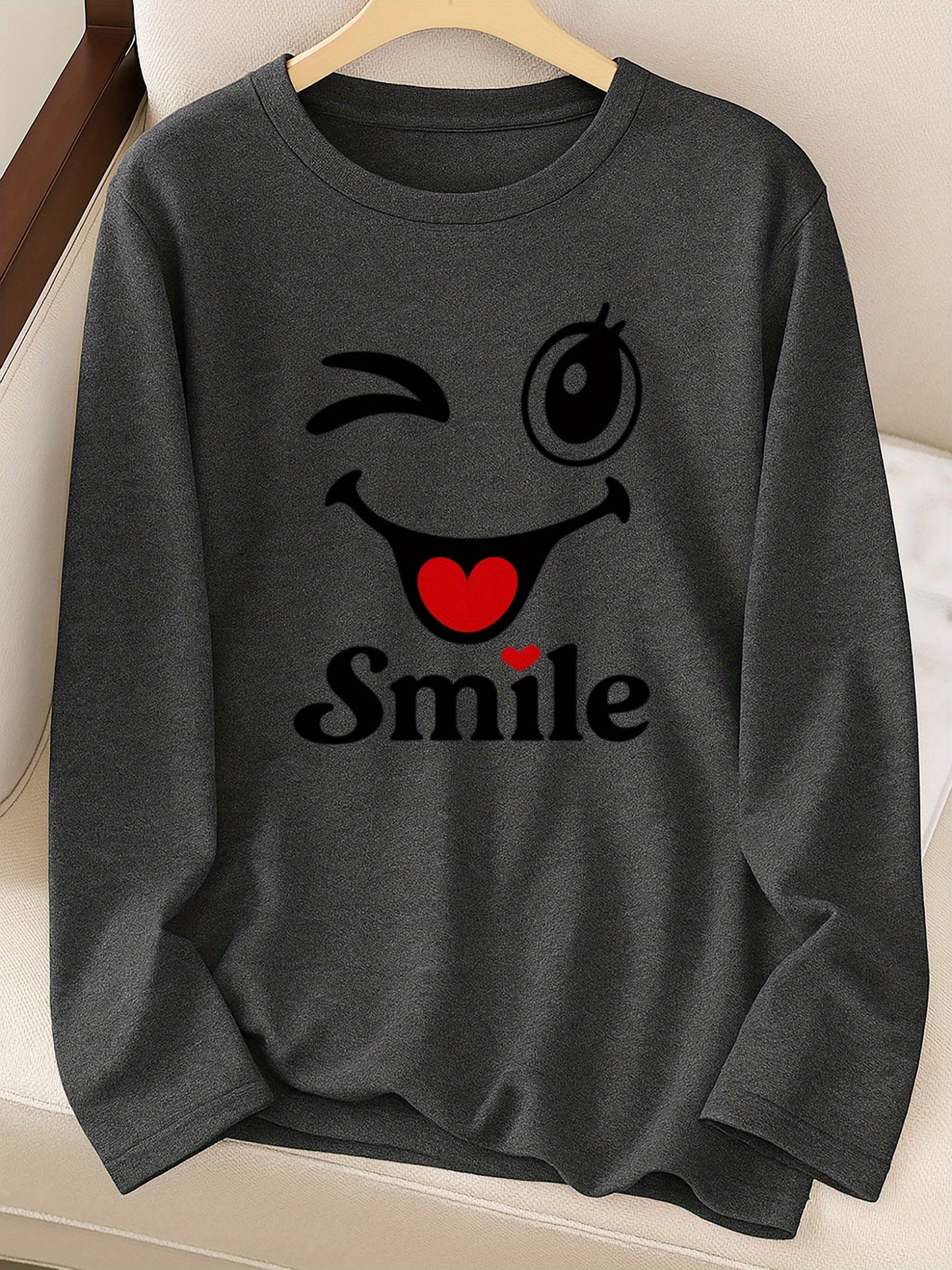 Milk Line 180g Premium Polyester Long Sleeve T-Shirt - Vibrant joyful Face & Blinking Eye Graphic Print, Asymmetrical Hem, Crew Neck Casual Elegant Pullover for Spring Summer Fall, Machine Washable