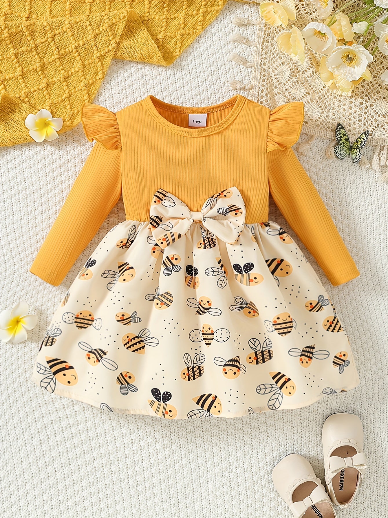 Adorable Bee Print Knee-Length Dress for Girls with Ruffled Long Sleeves & Cute Bow Detail - Soft Polyester Knit Fabric, Perfect for Fall/Spring, Flower Girl Dress