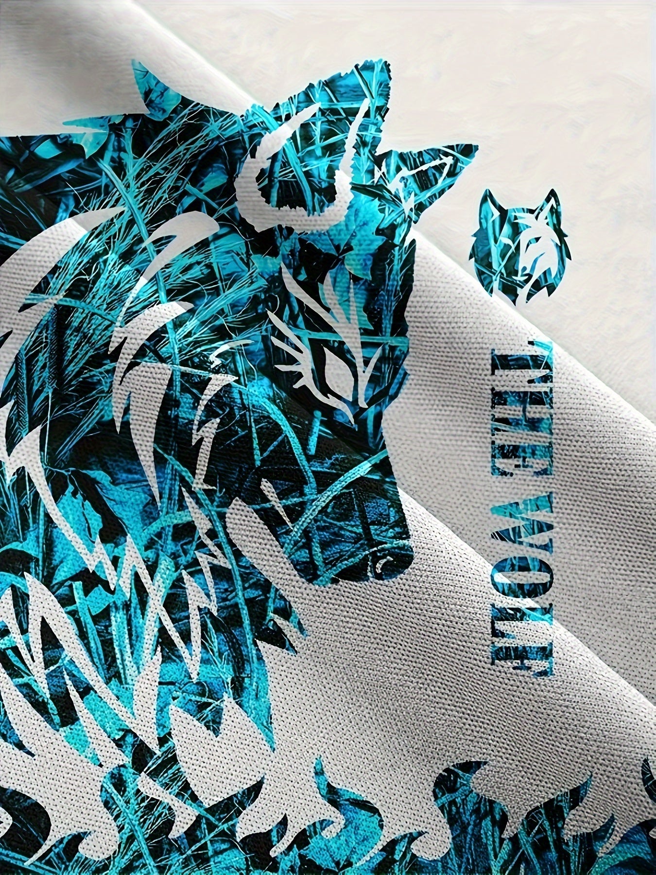Summer Men's wolf pattern casual round neck short-sleeved T-shirt and shorts 2pcs set, suitable for outdoor activities