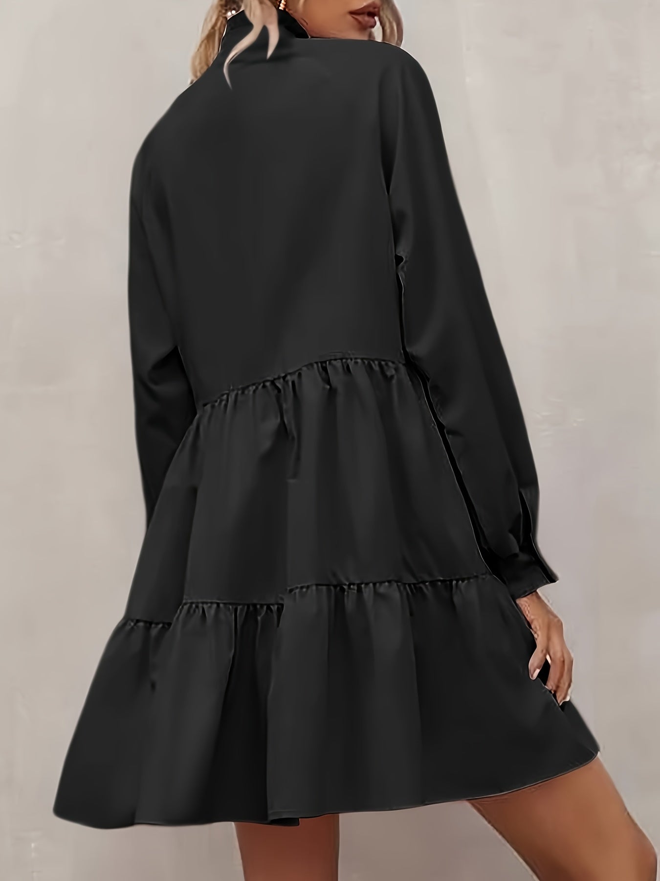 Casual V-Neck Long-Sleeve Tunic Dress for Women with a Loose Fit And Ruffled Tiers for Fall