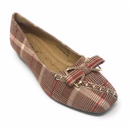 Elegantly Chic Women's Slip-On Fashion wedge Shoes with Cushioned Insole and Stylish Design for All-Day Comfort and Versatile Wear Perfect for Casual Outings, Office Essentials, and Effortless Style"