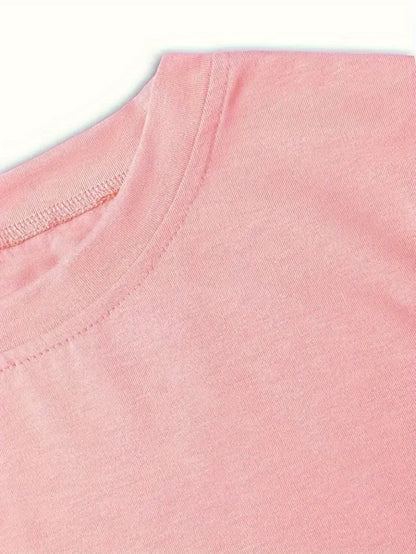 A Single Piece, Delivered Locally, a Stylish And Casual Women'S T-Shirt for Summer Featuring a Trendy Pattern